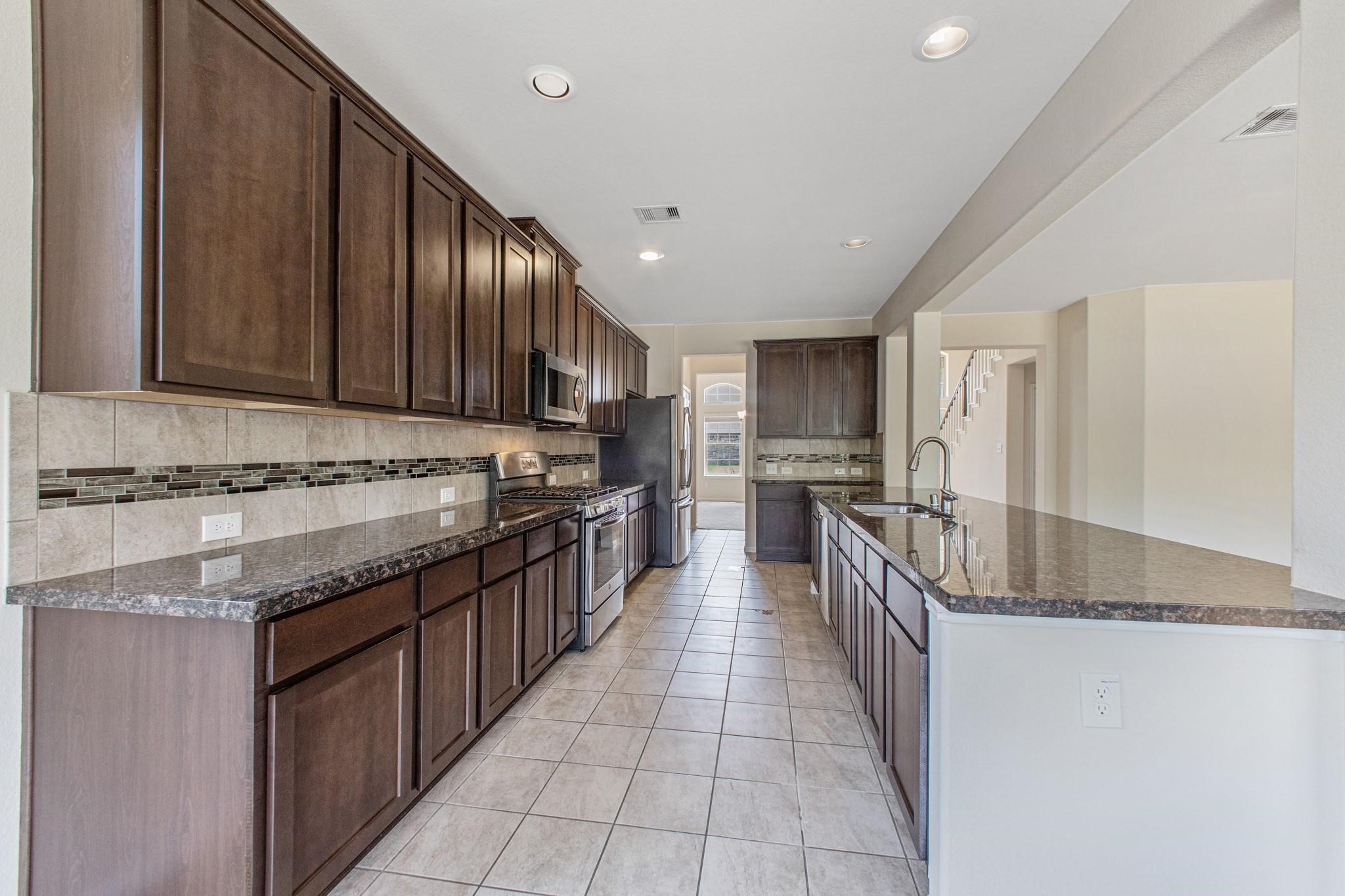 431 American Black Bear Drive Property Photo 9