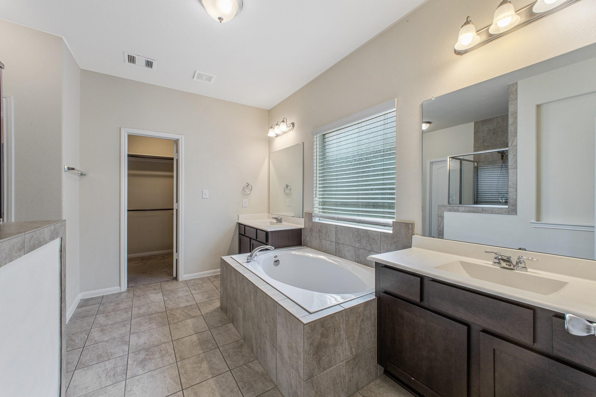 431 American Black Bear Drive Property Photo 17
