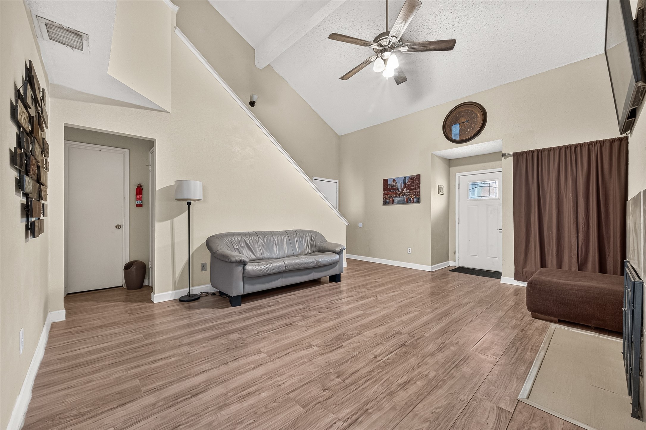 2019 Greenwest Drive Property Photo 6