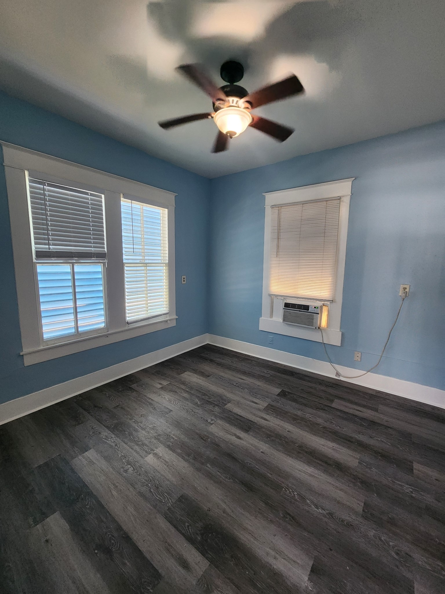 1601 40th Street Property Photo 4