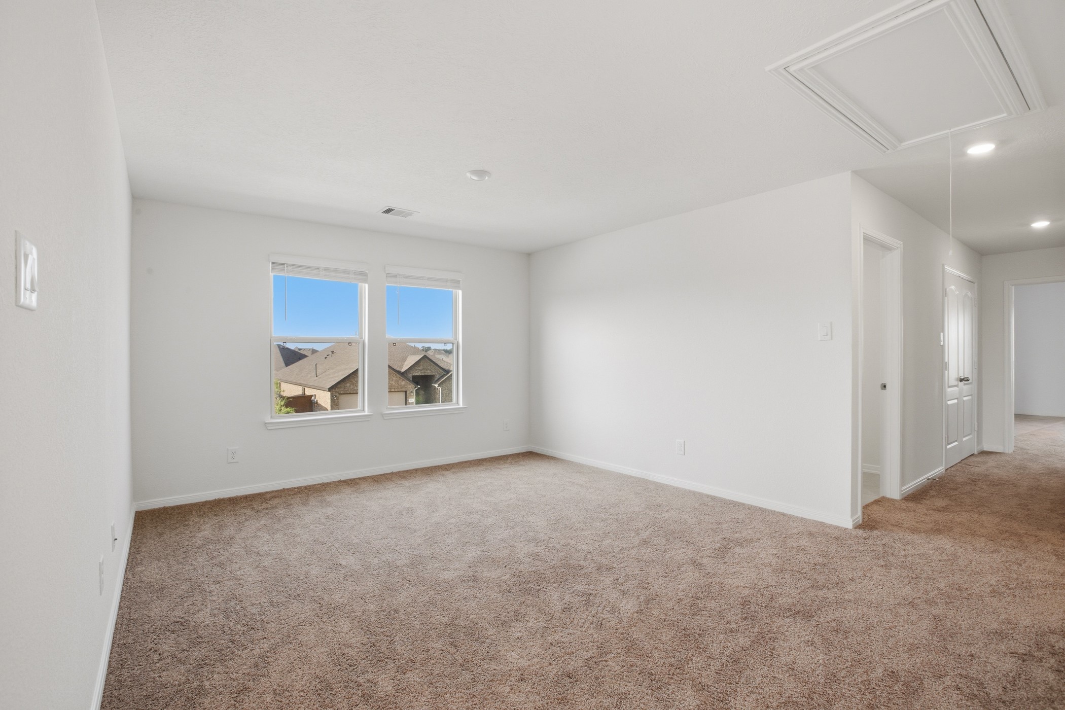2816 Shimmer Edge Drive Property Photo 23