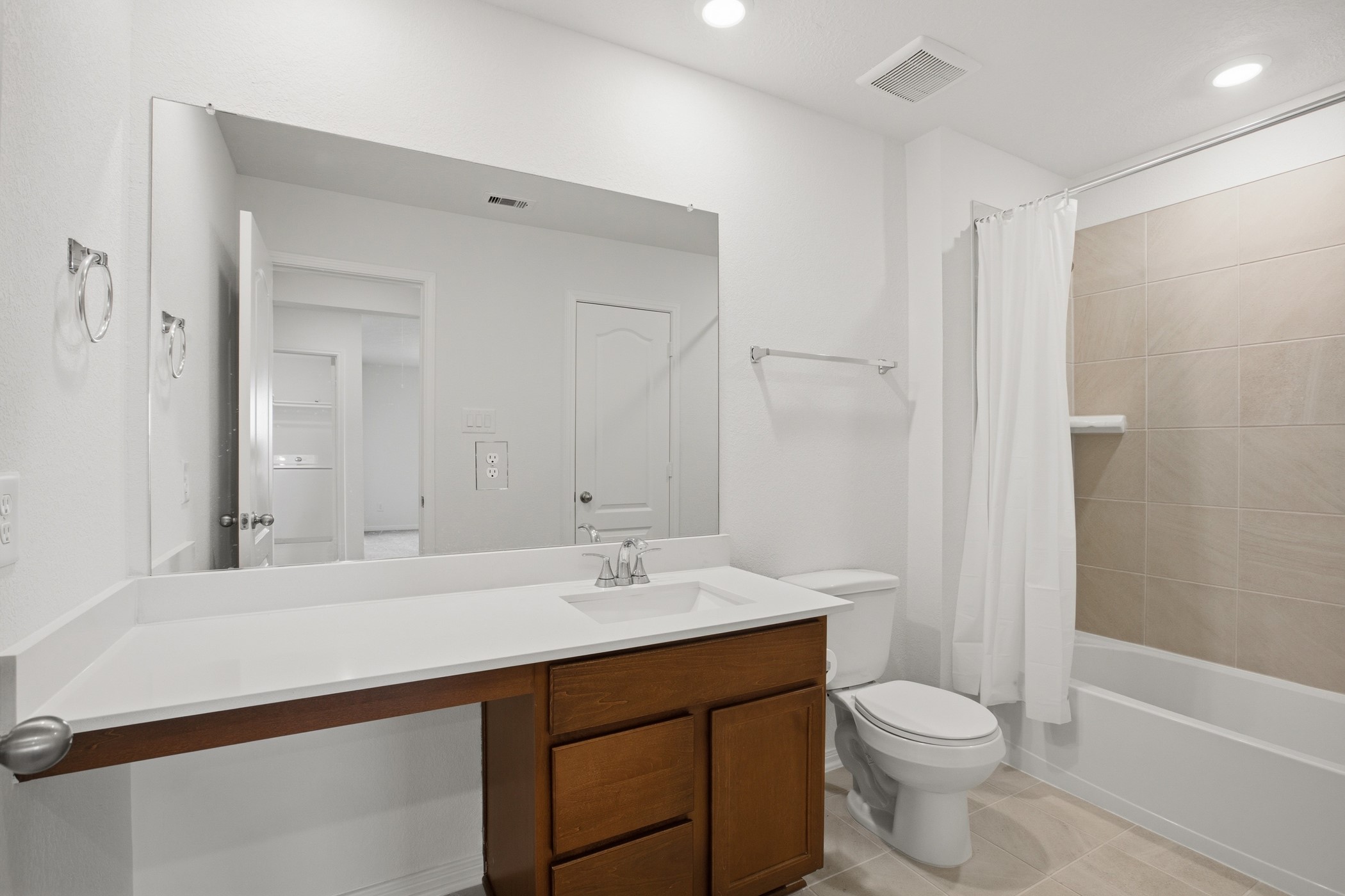 2816 Shimmer Edge Drive Property Photo 26
