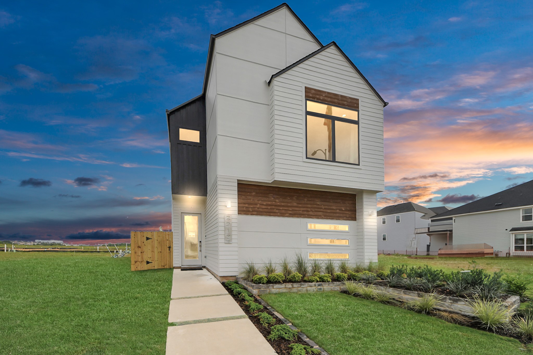 2223 Via Isa Lane Property Photo 1
