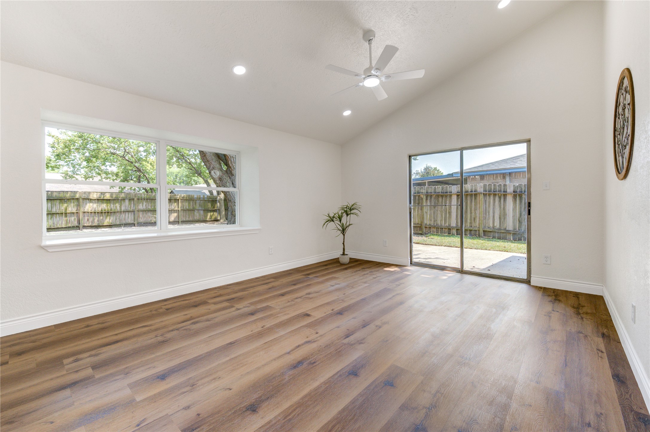 5002 Meadow Place Drive Property Photo 18
