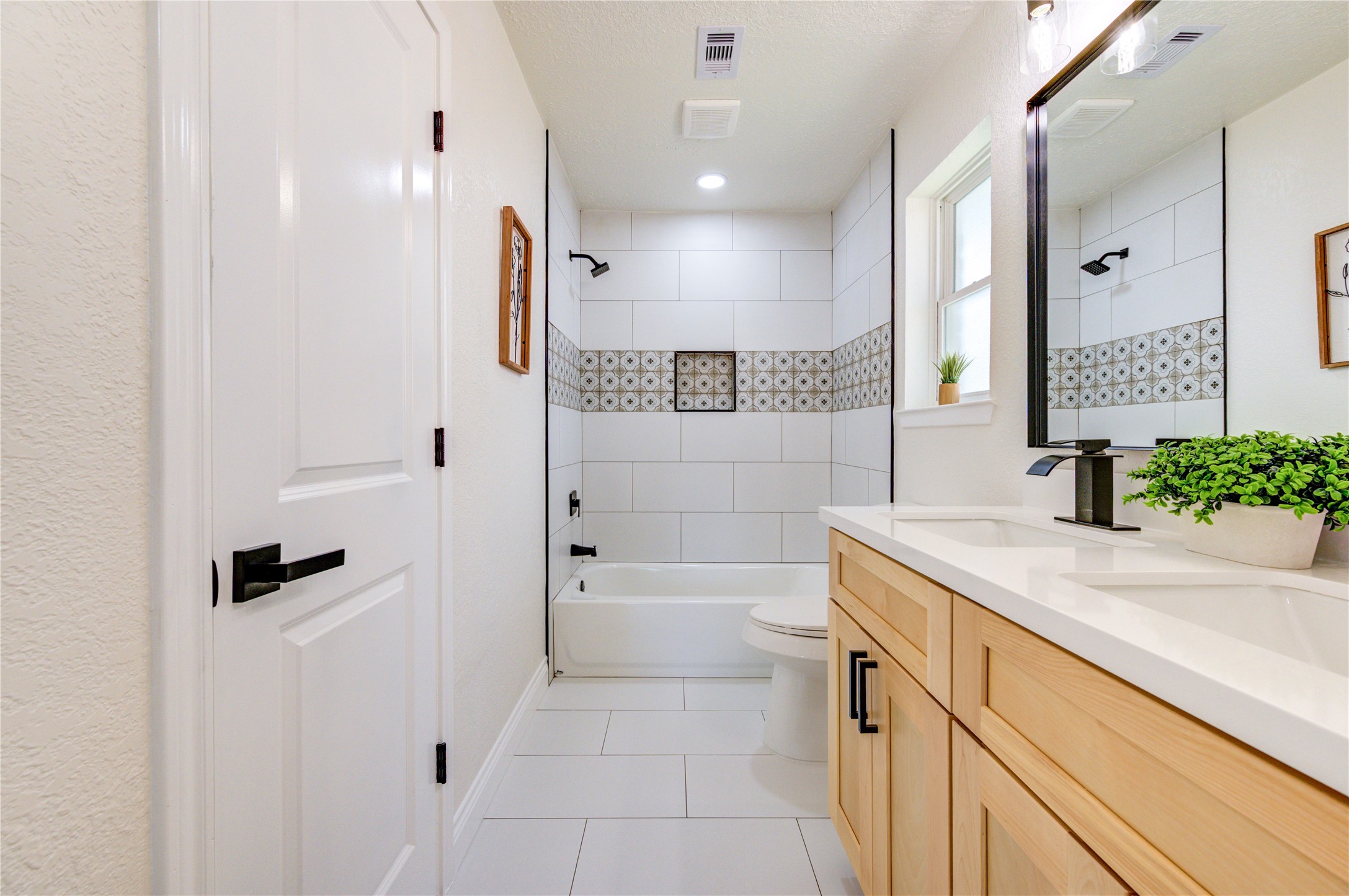 5002 Meadow Place Drive Property Photo 24
