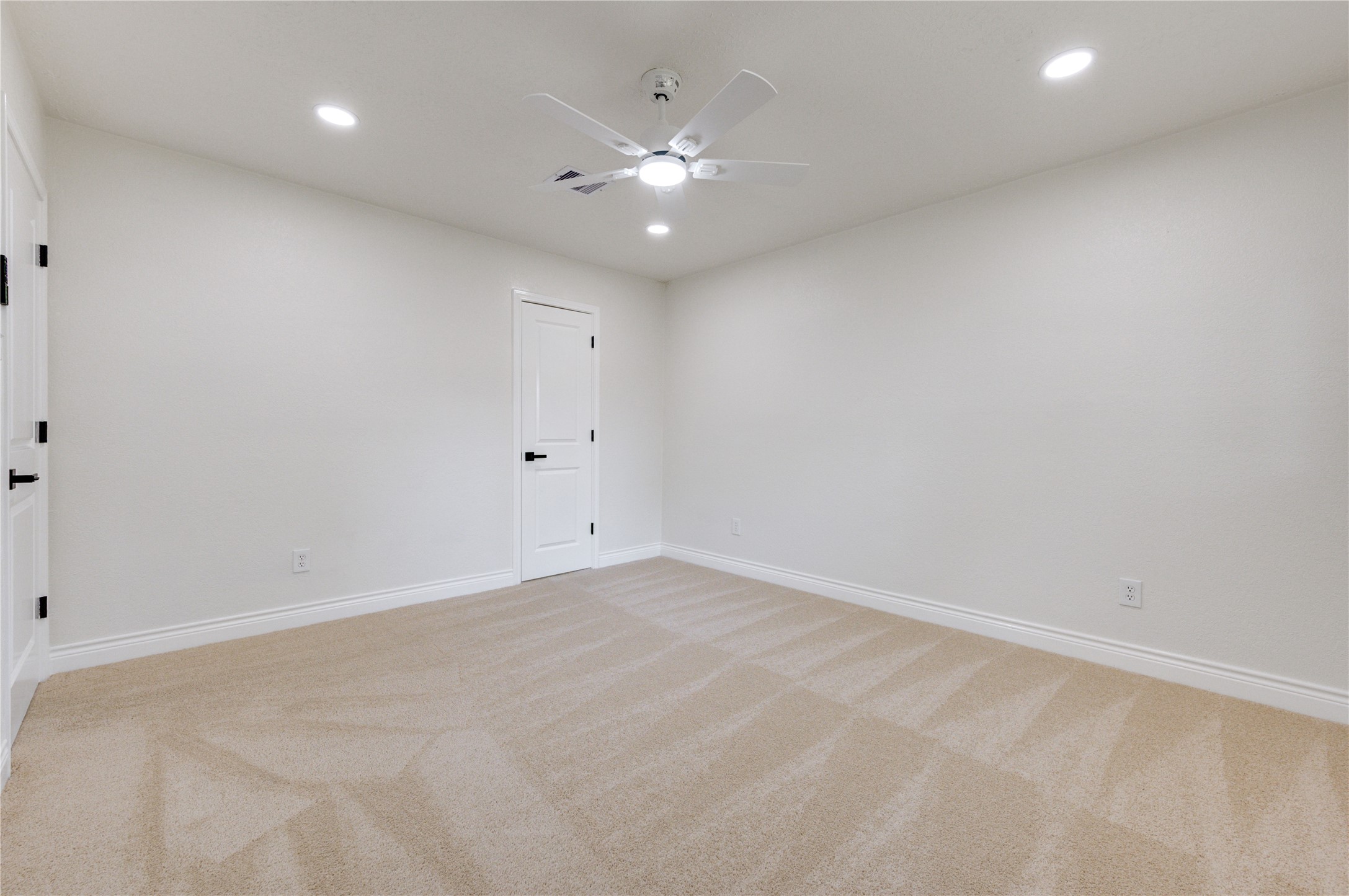 5002 Meadow Place Drive Property Photo 33