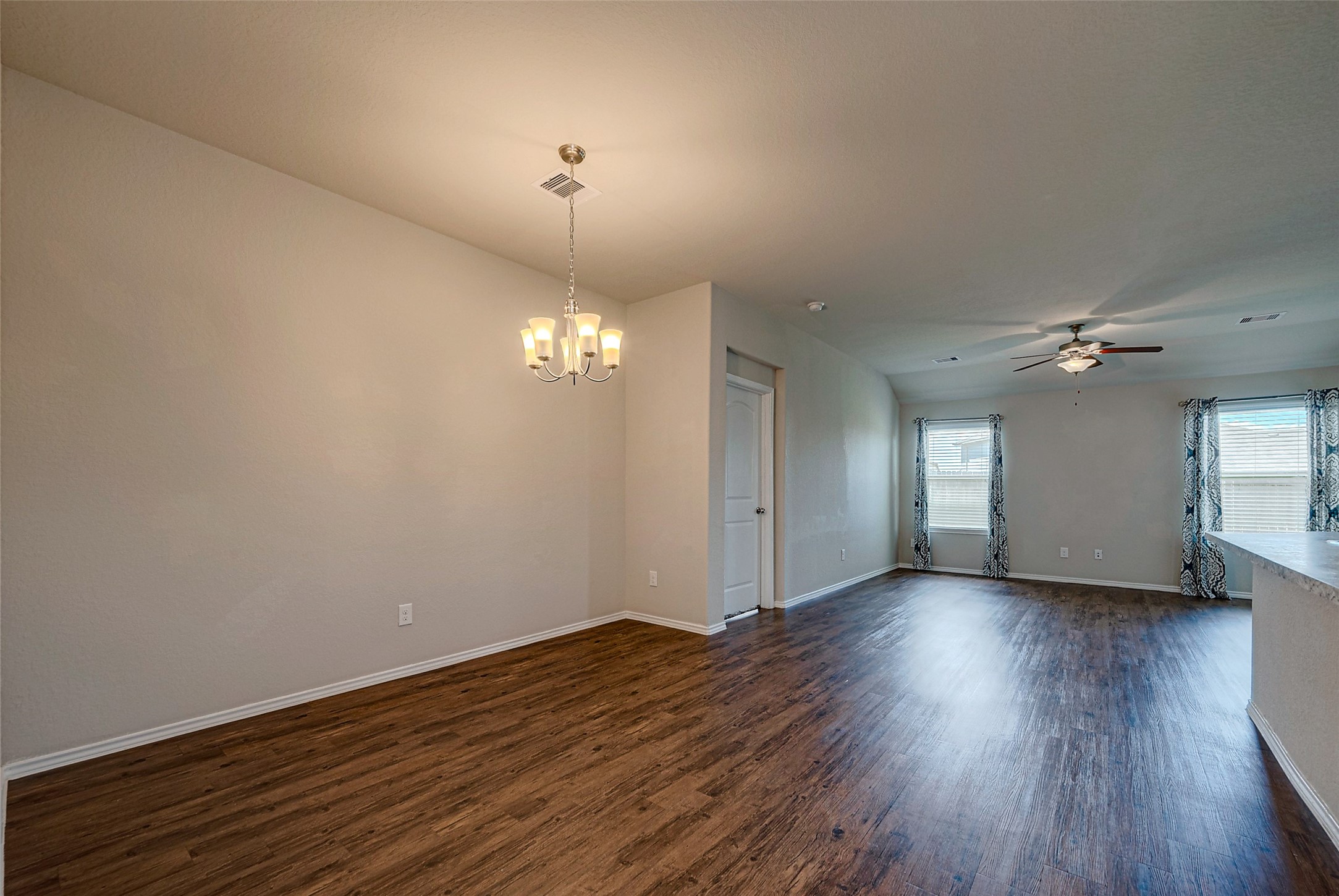 14004 Lake Crescent Drive Property Photo 11