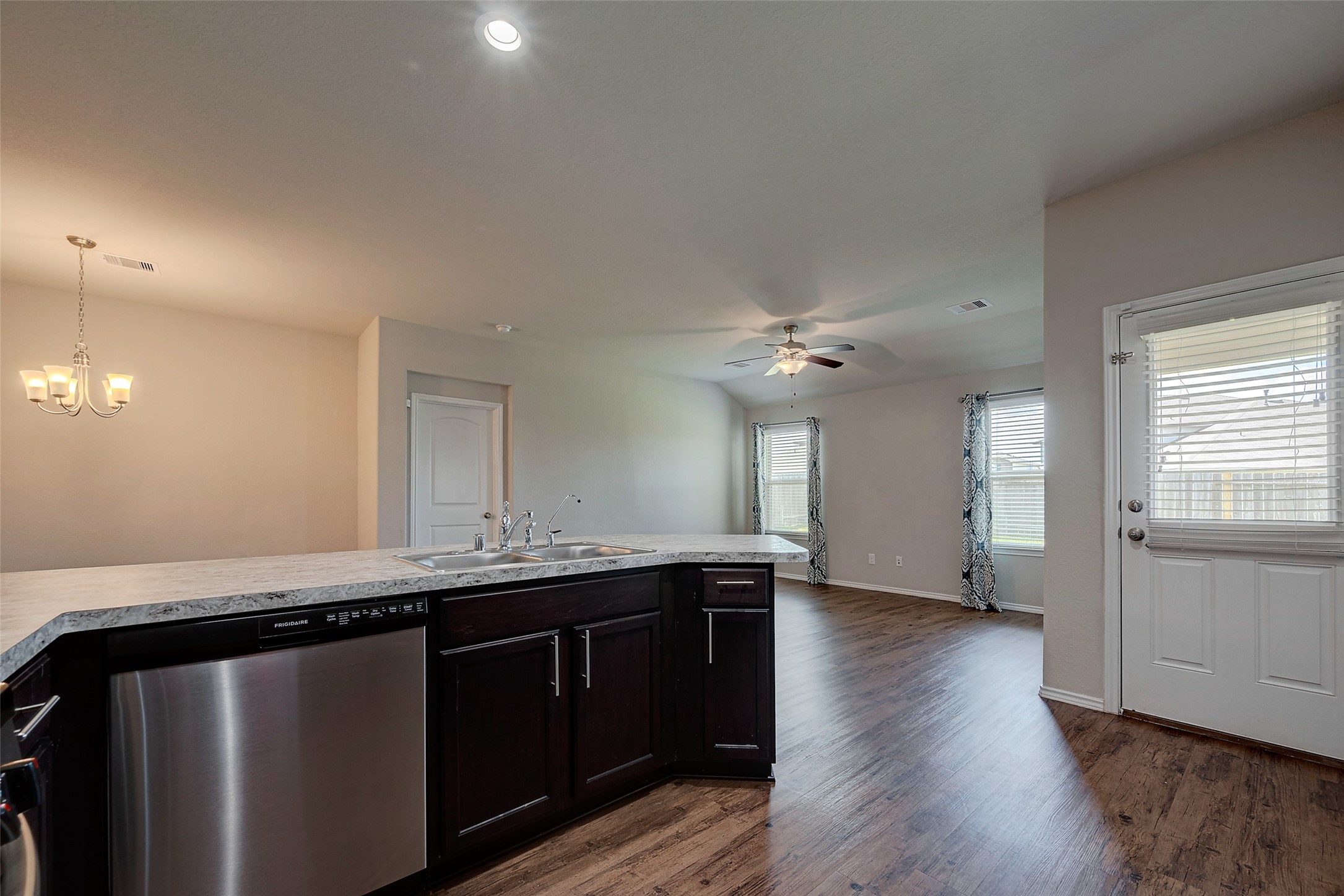 14004 Lake Crescent Drive Property Photo 20