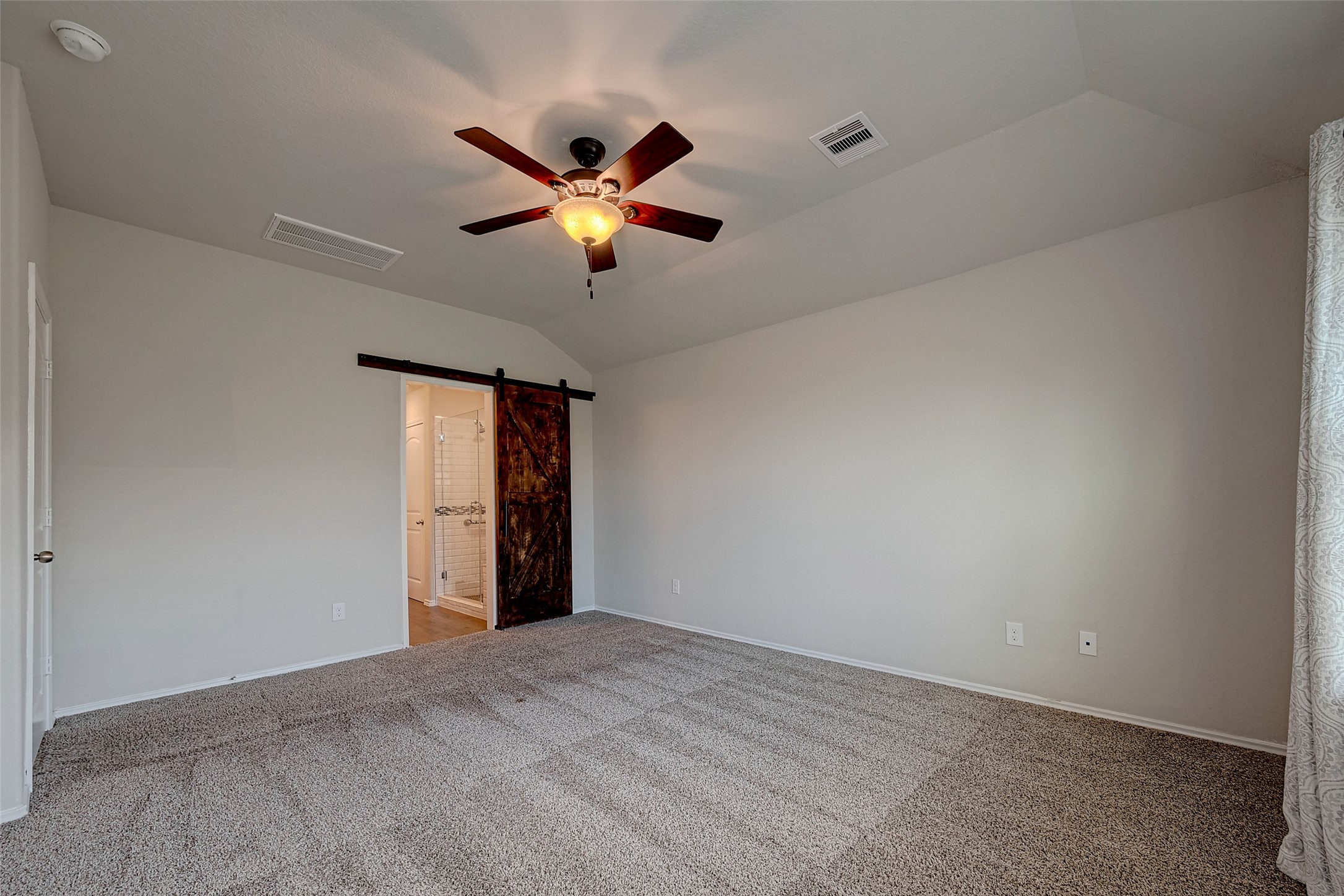 14004 Lake Crescent Drive Property Photo 25