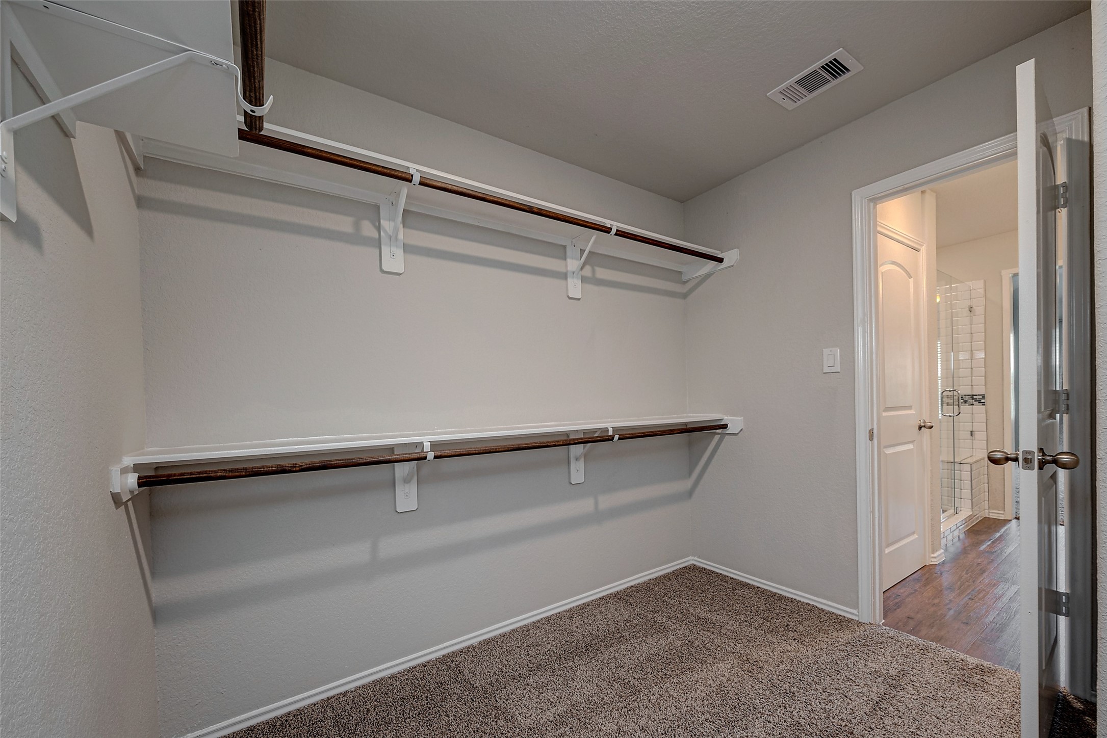 14004 Lake Crescent Drive Property Photo 31