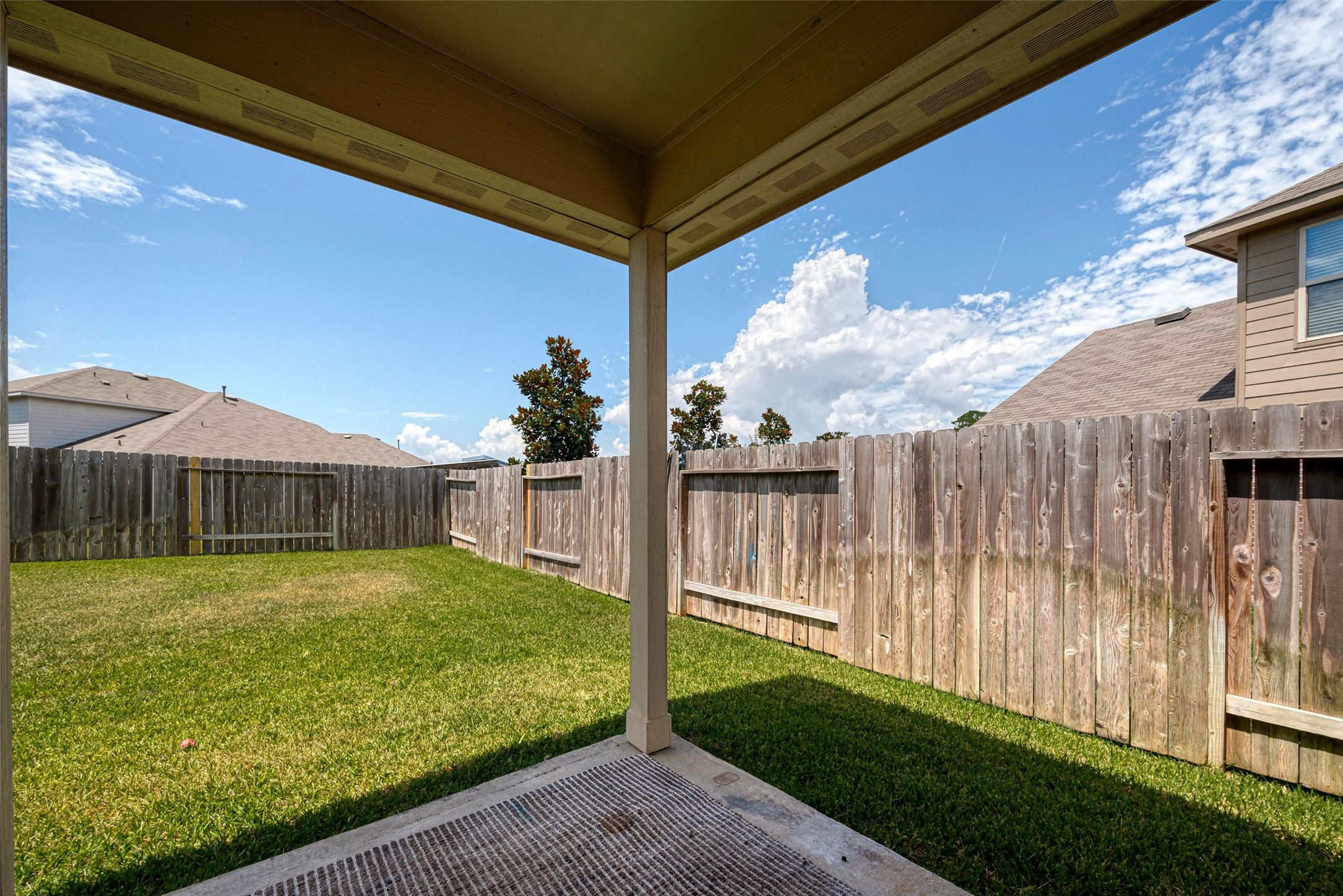14004 Lake Crescent Drive Property Photo 32