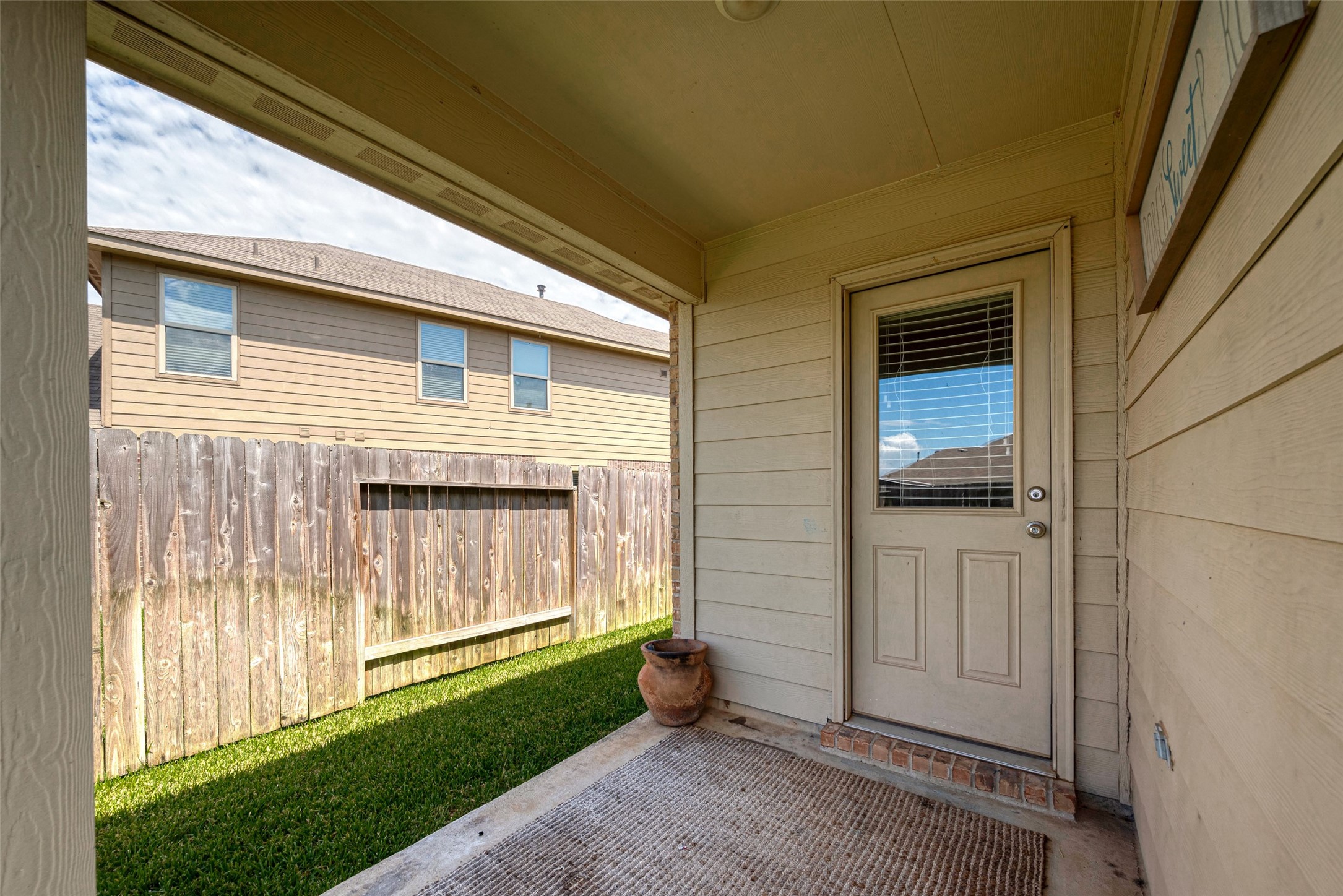 14004 Lake Crescent Drive Property Photo 35