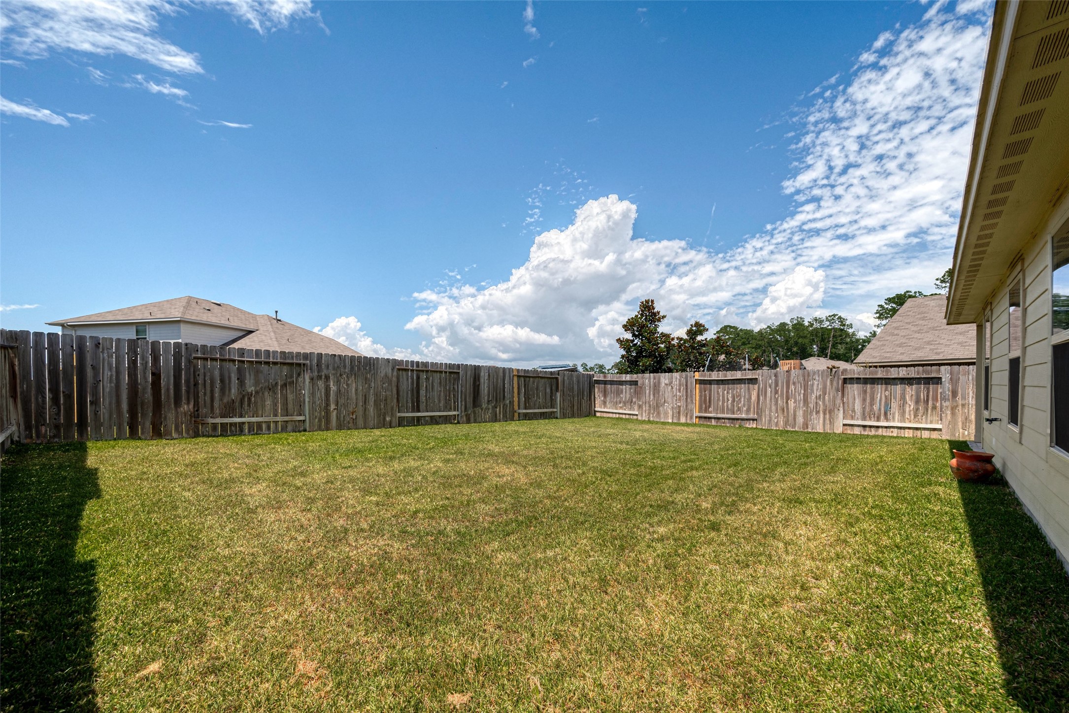 14004 Lake Crescent Drive Property Photo 39