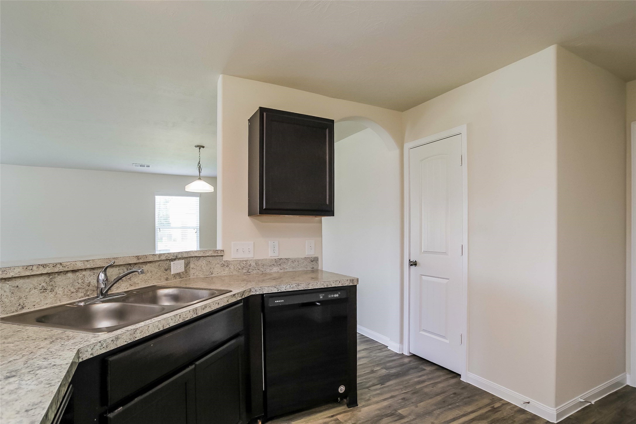 10118 Piave Drive Property Photo 3