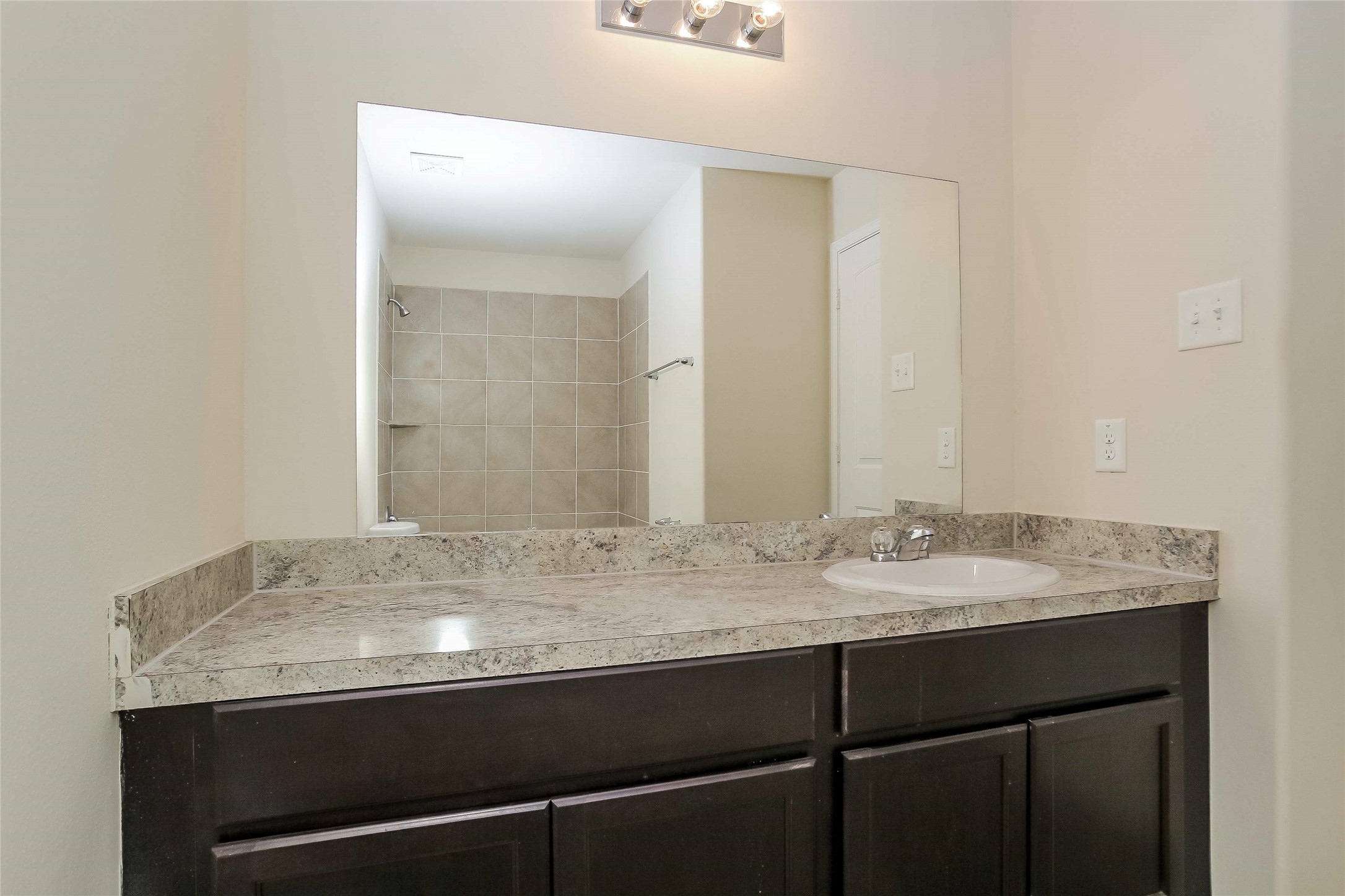 10118 Piave Drive Property Photo 9