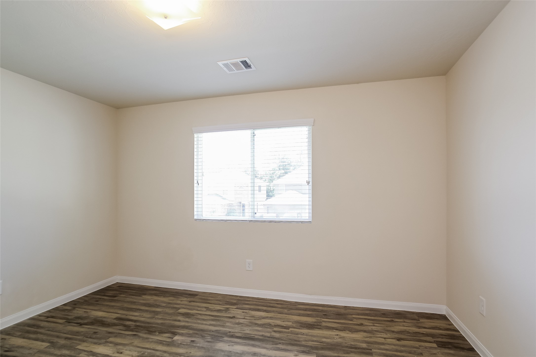 10118 Piave Drive Property Photo 11
