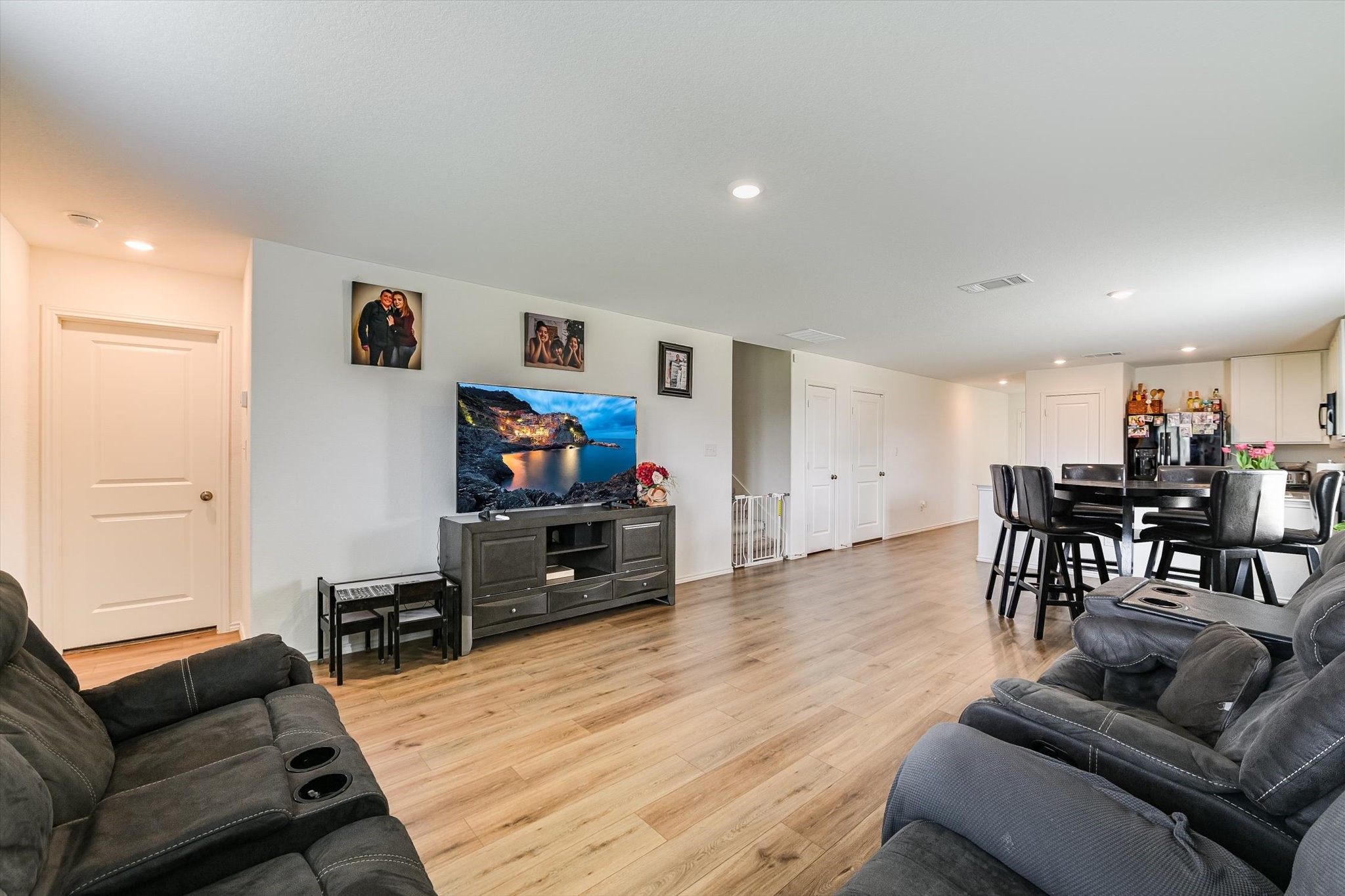 2223 Cumulus Court Property Photo 6