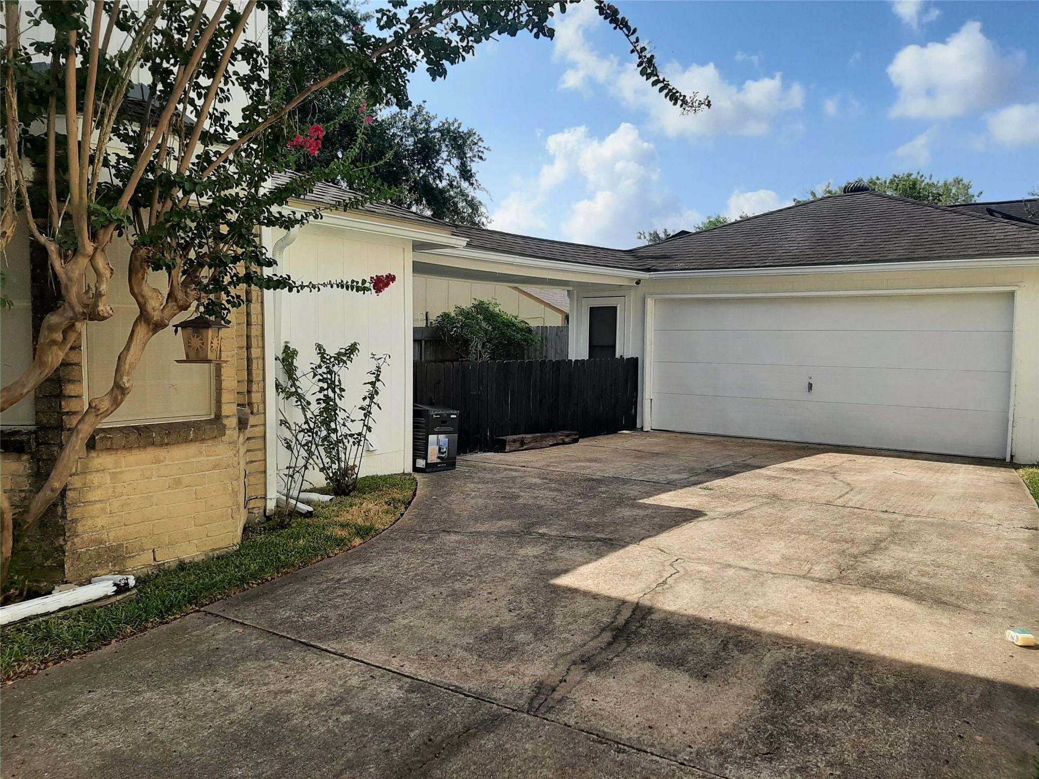 6405 Teal Run Drive Property Photo 4