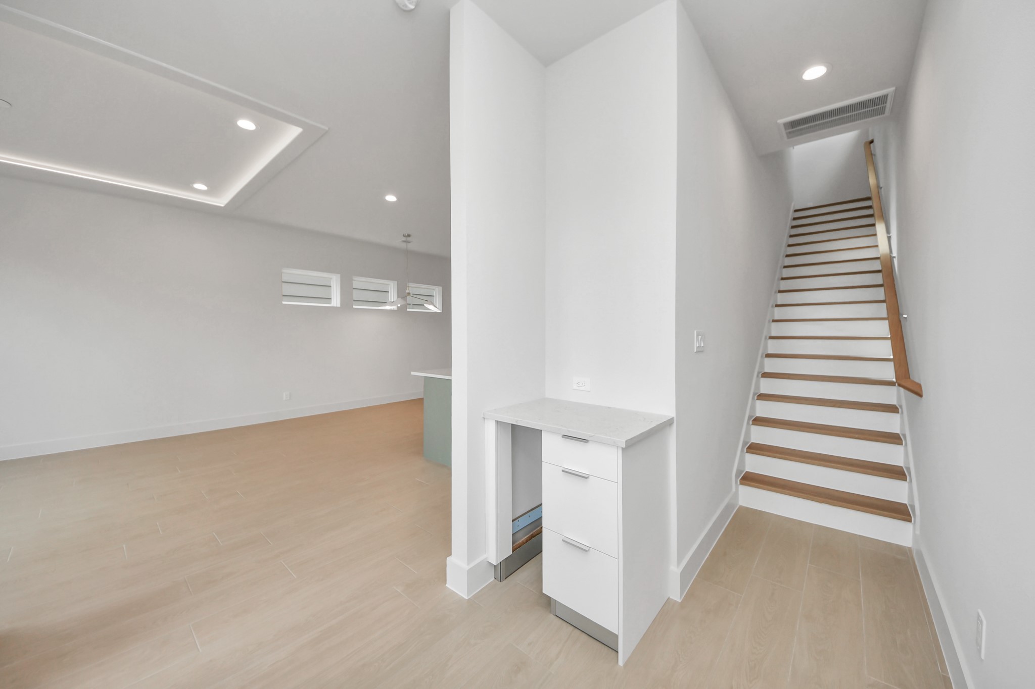 3003a Ventas Drive Property Photo 13