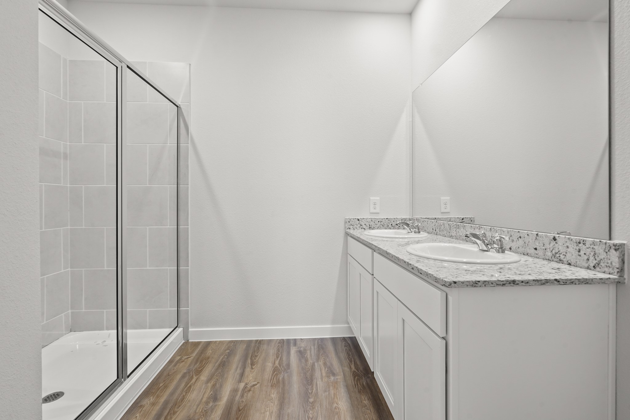 17214 White Peace Drive Property Photo 11