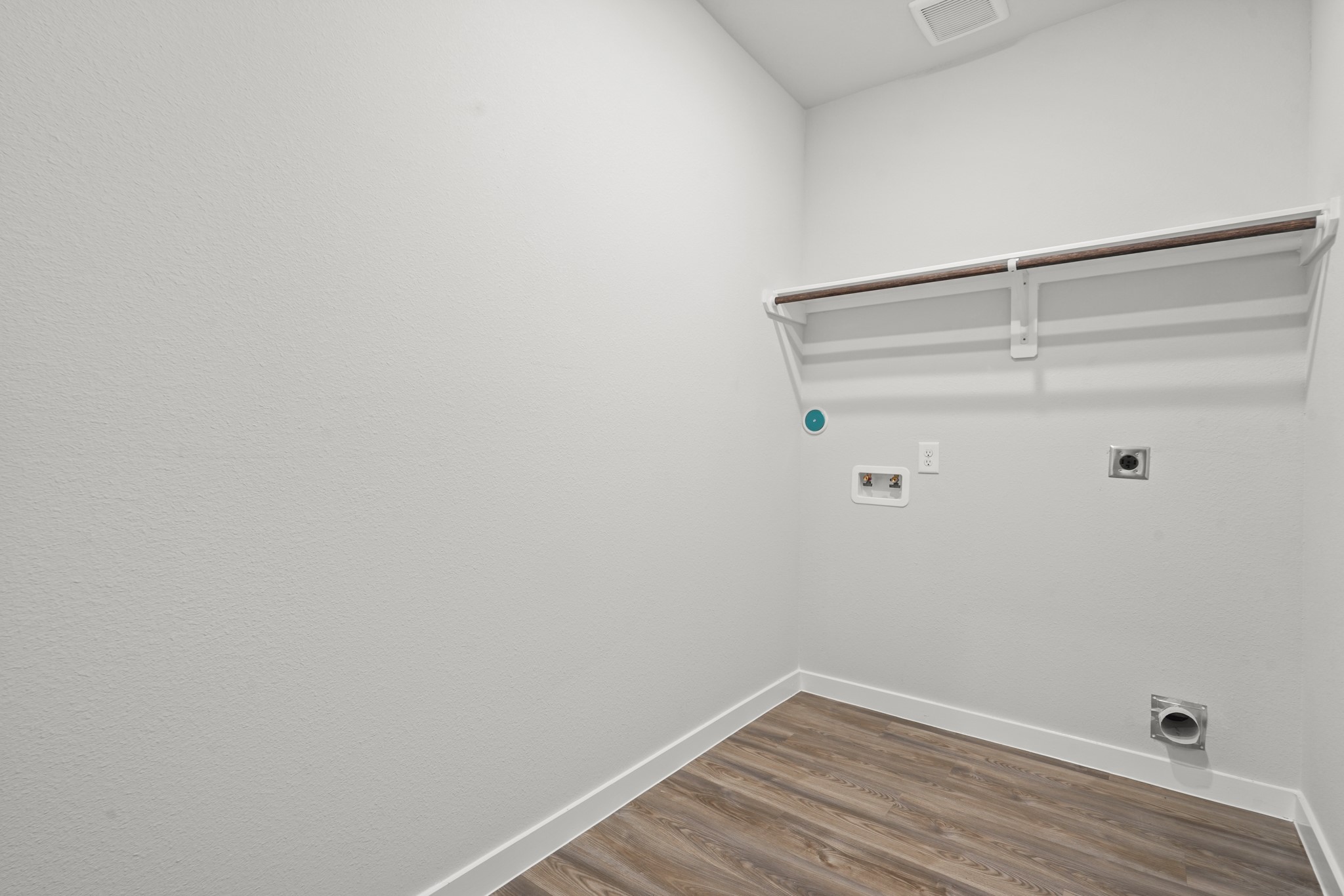 17214 White Peace Drive Property Photo 12
