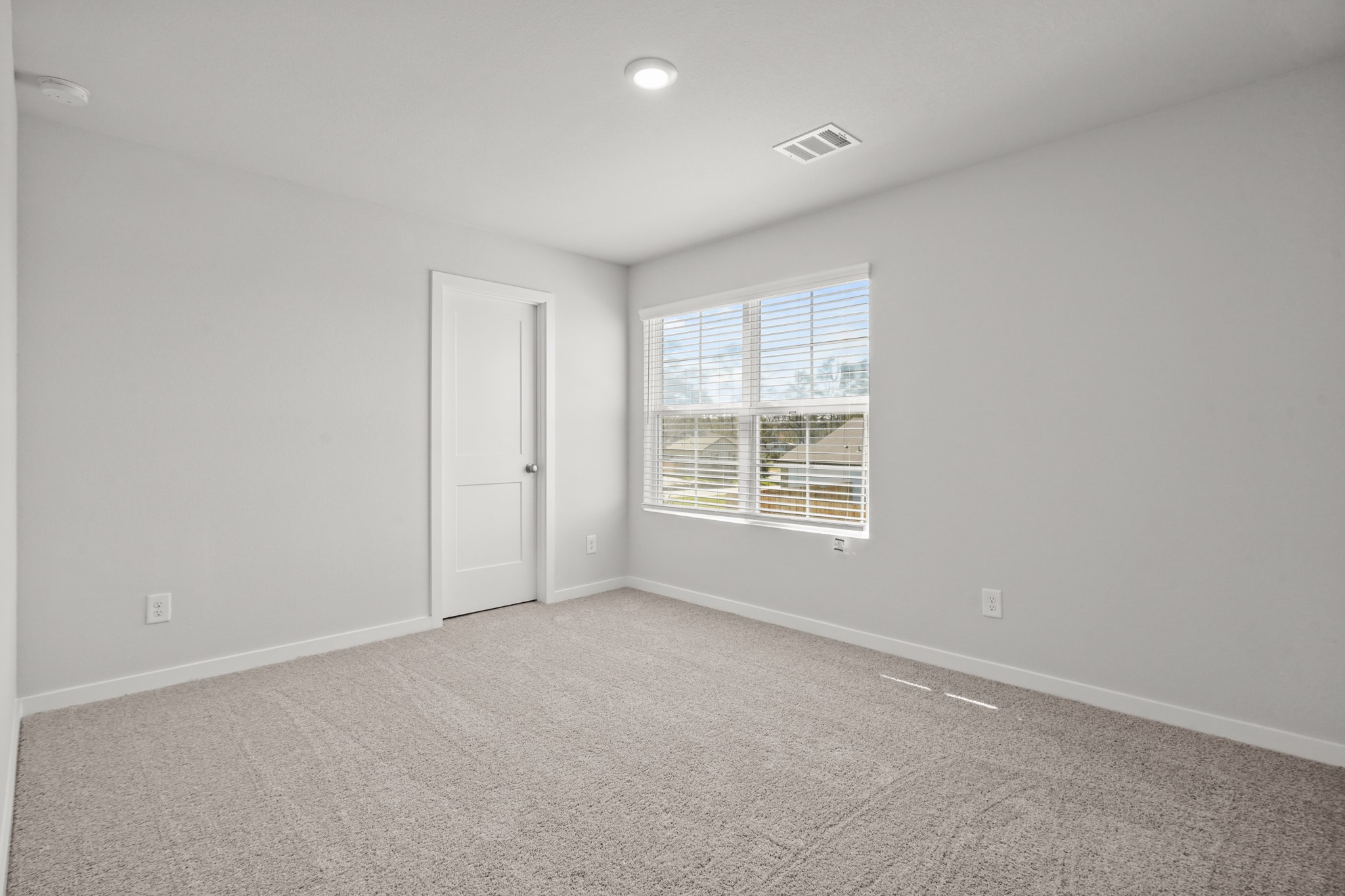 17214 White Peace Drive Property Photo 15