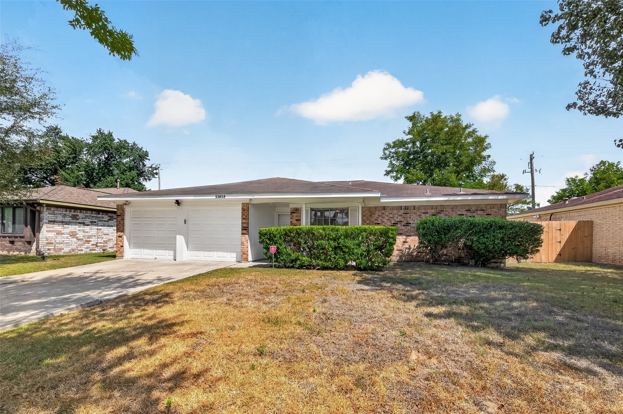 11819 S Evelyn Circle Property Photo 3
