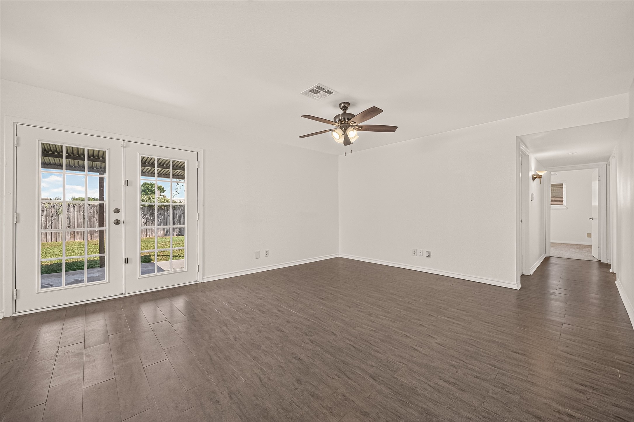 11819 S Evelyn Circle Property Photo 7