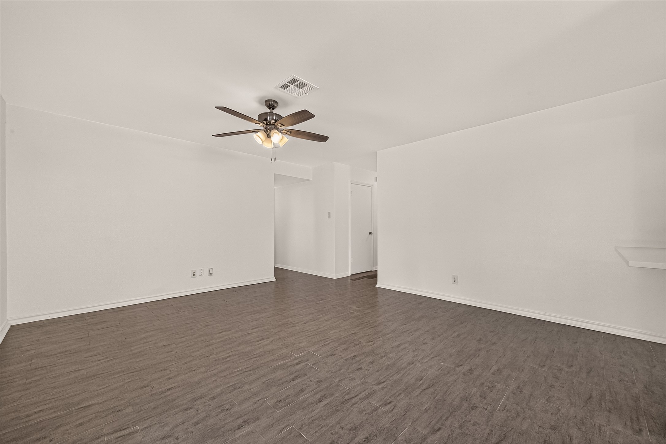 11819 S Evelyn Circle Property Photo 8
