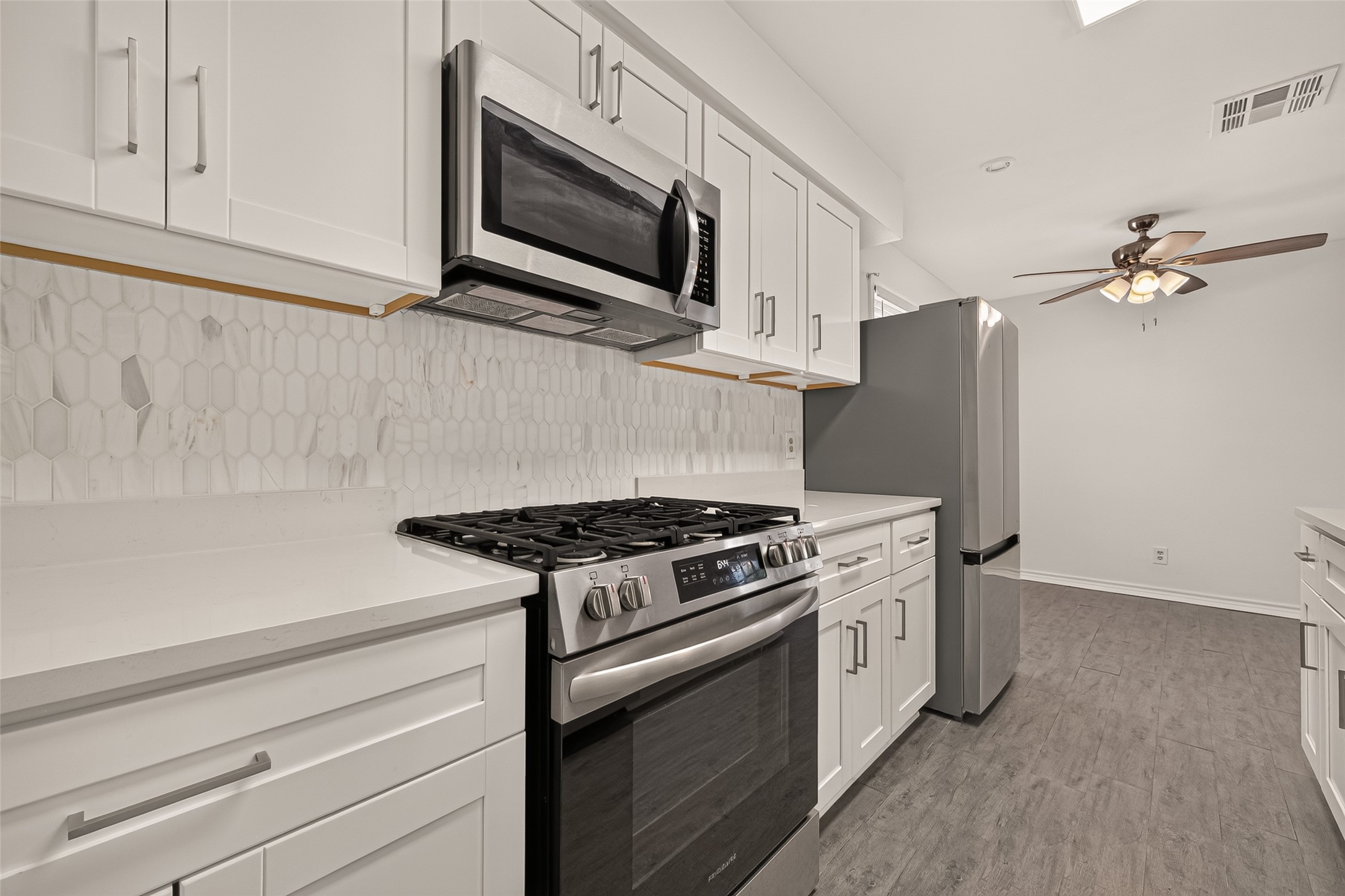 11819 S Evelyn Circle Property Photo 15