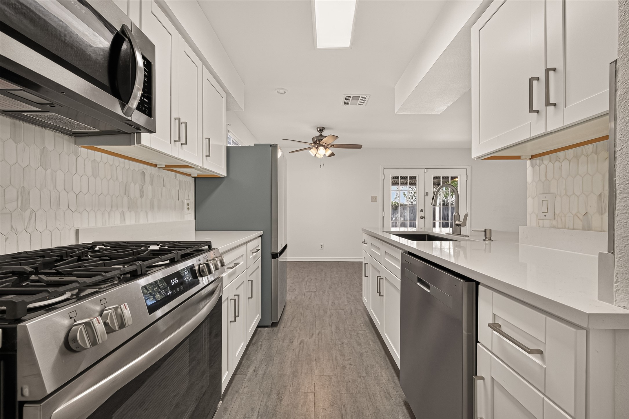 11819 S Evelyn Circle Property Photo 16
