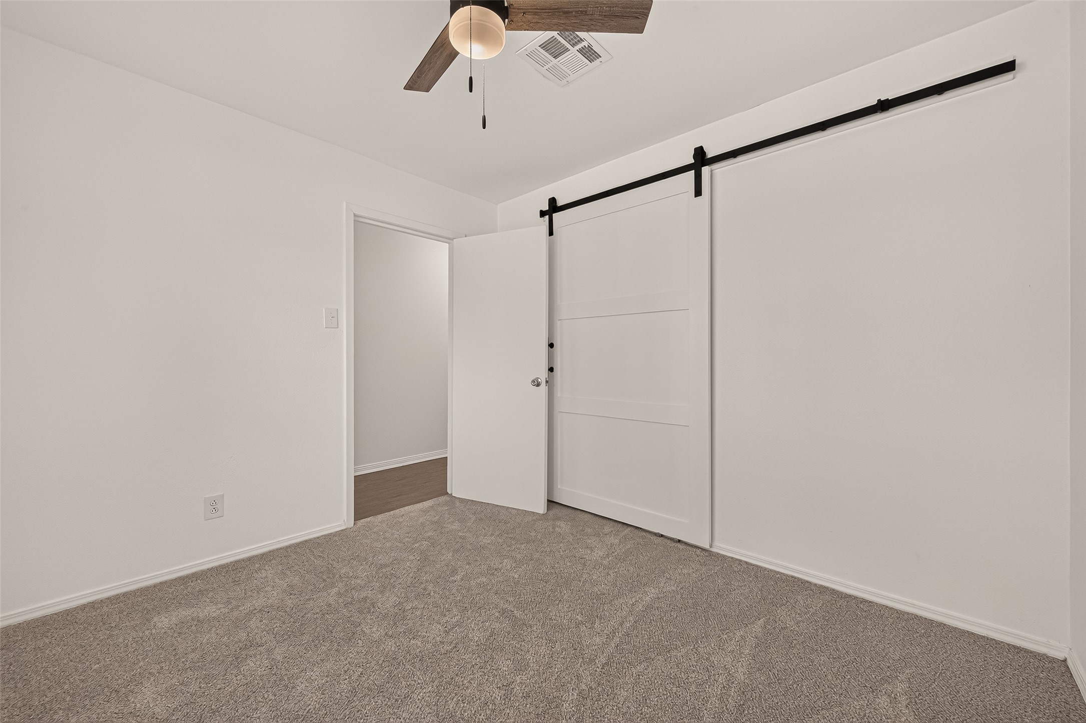 11819 S Evelyn Circle Property Photo 18