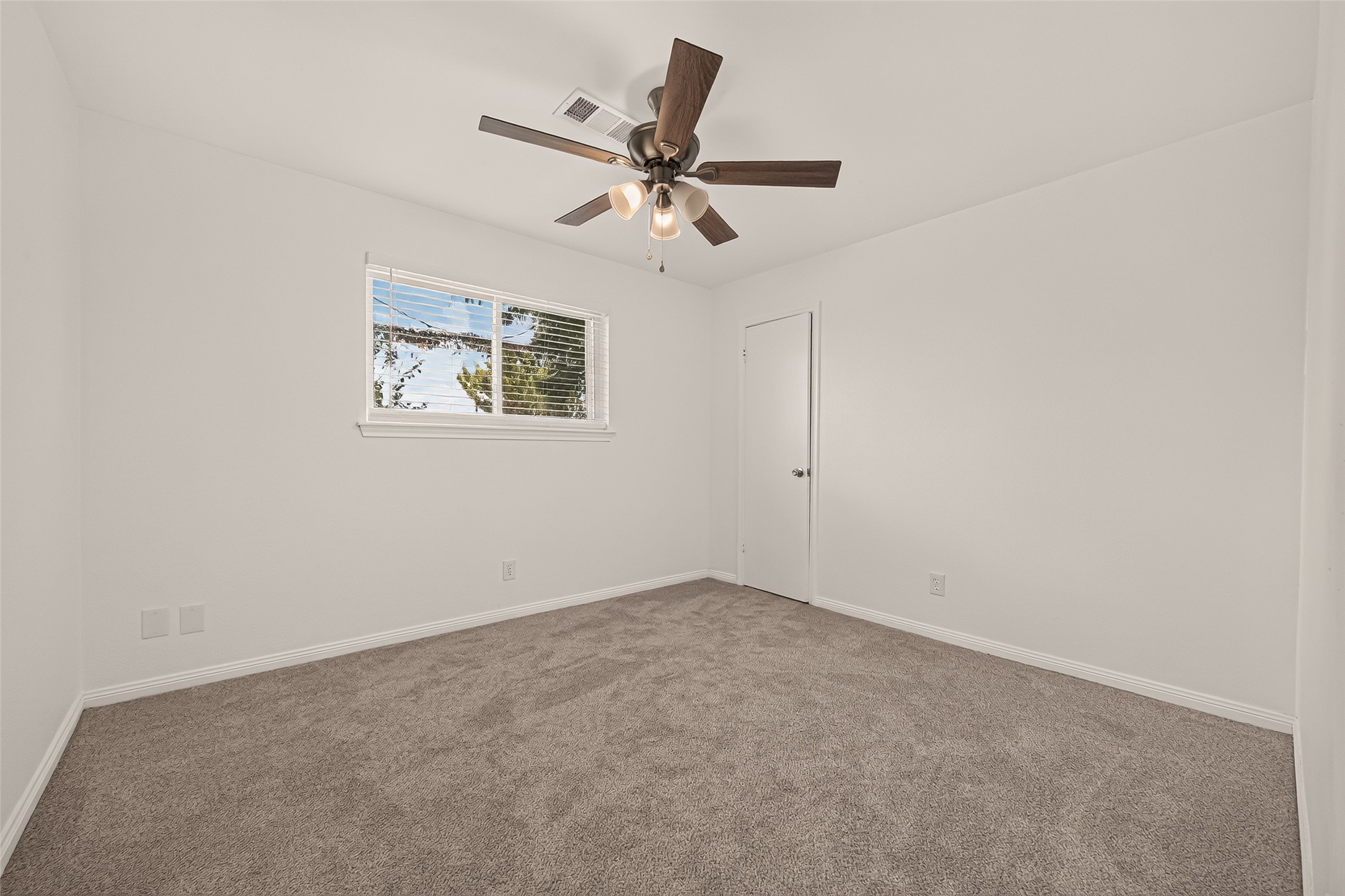 11819 S Evelyn Circle Property Photo 22