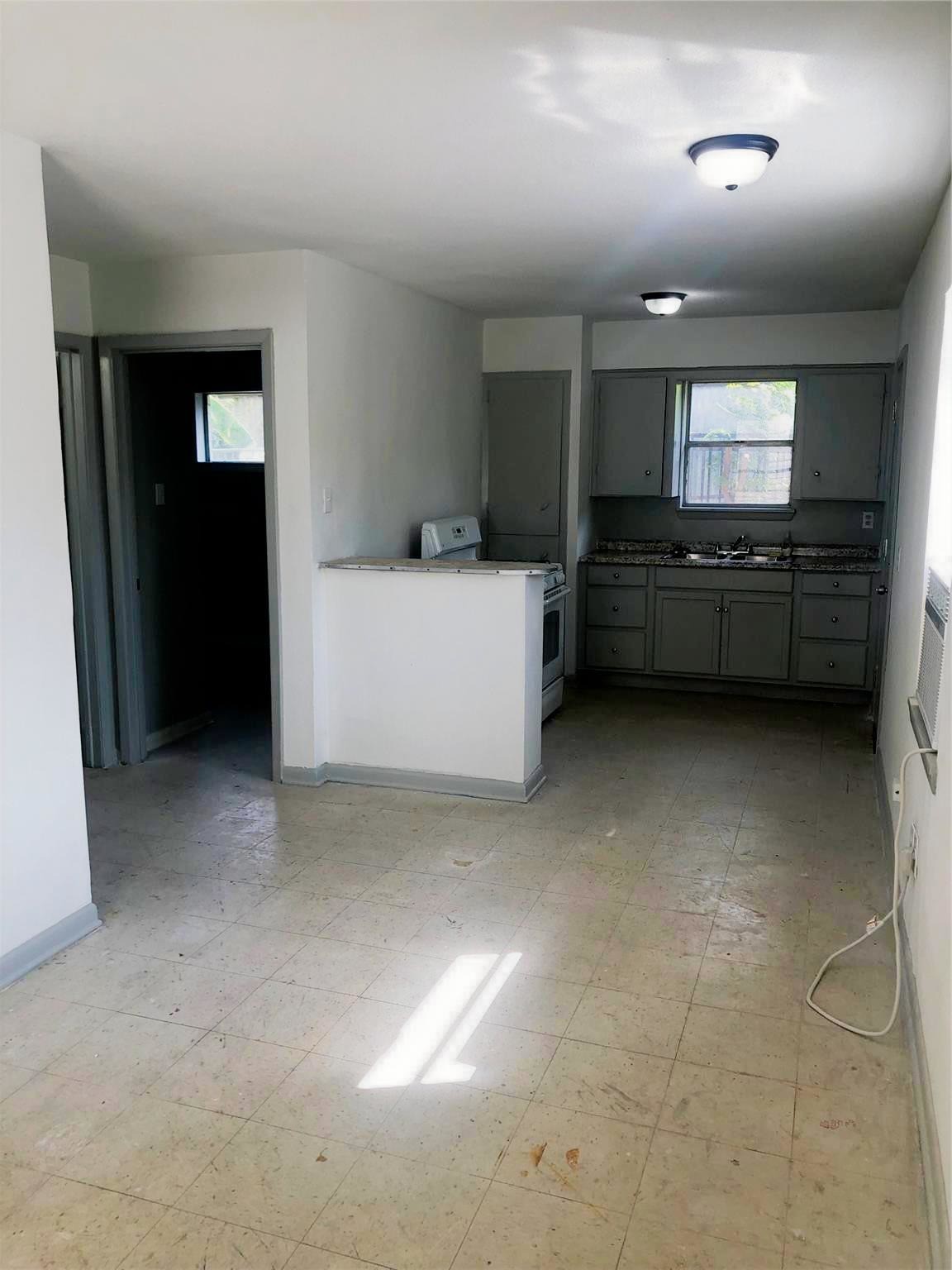 404 James Street Property Photo 4