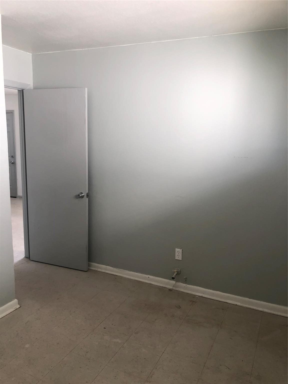 404 James Street Property Photo 8