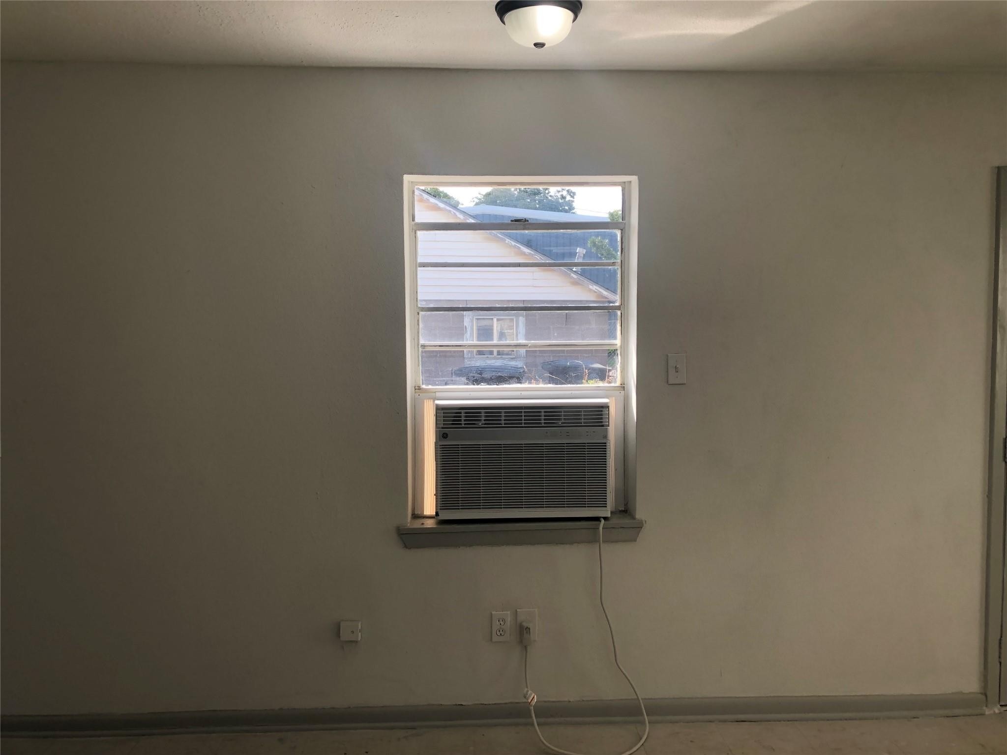 404 James Street Property Photo 10