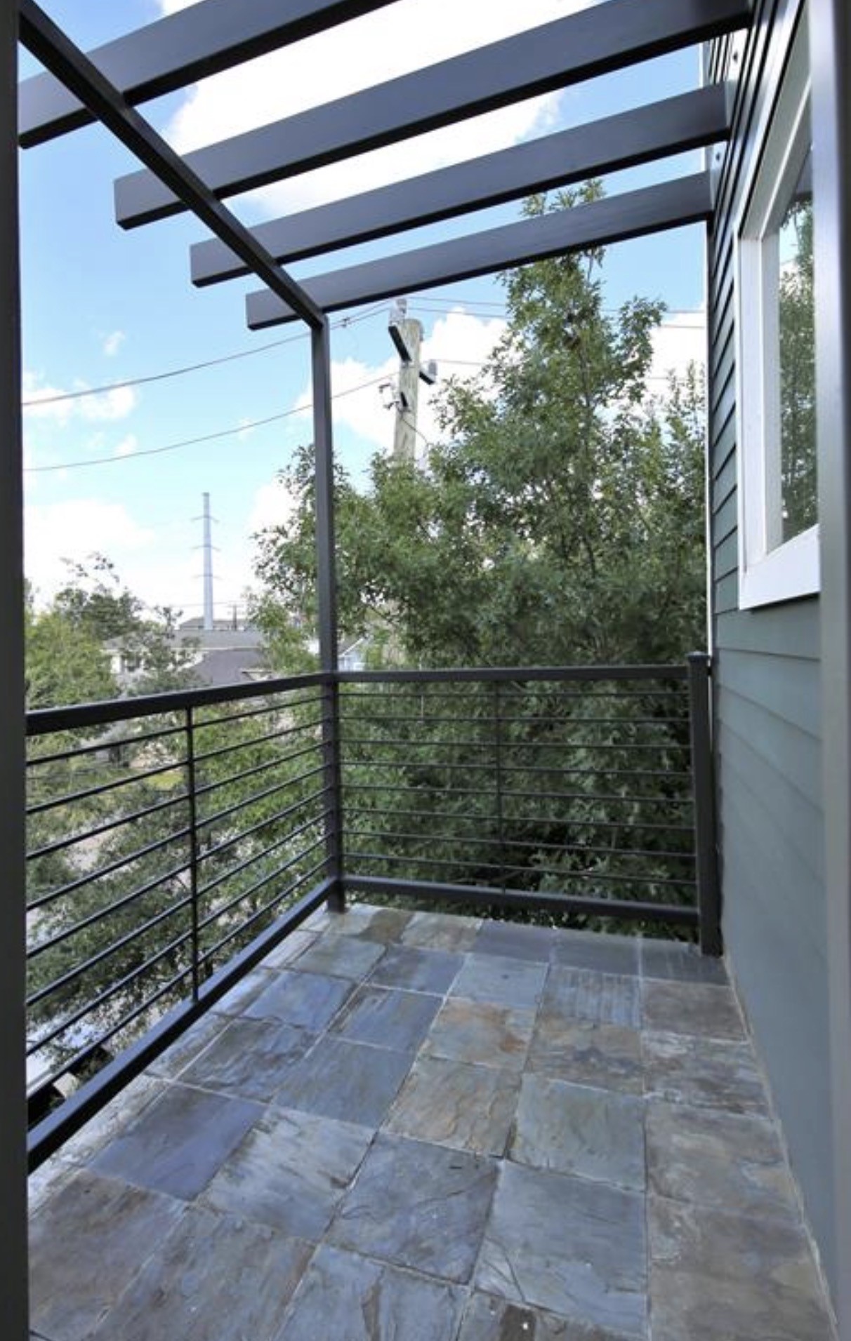 637 Rutland Street 6 Property Photo 13