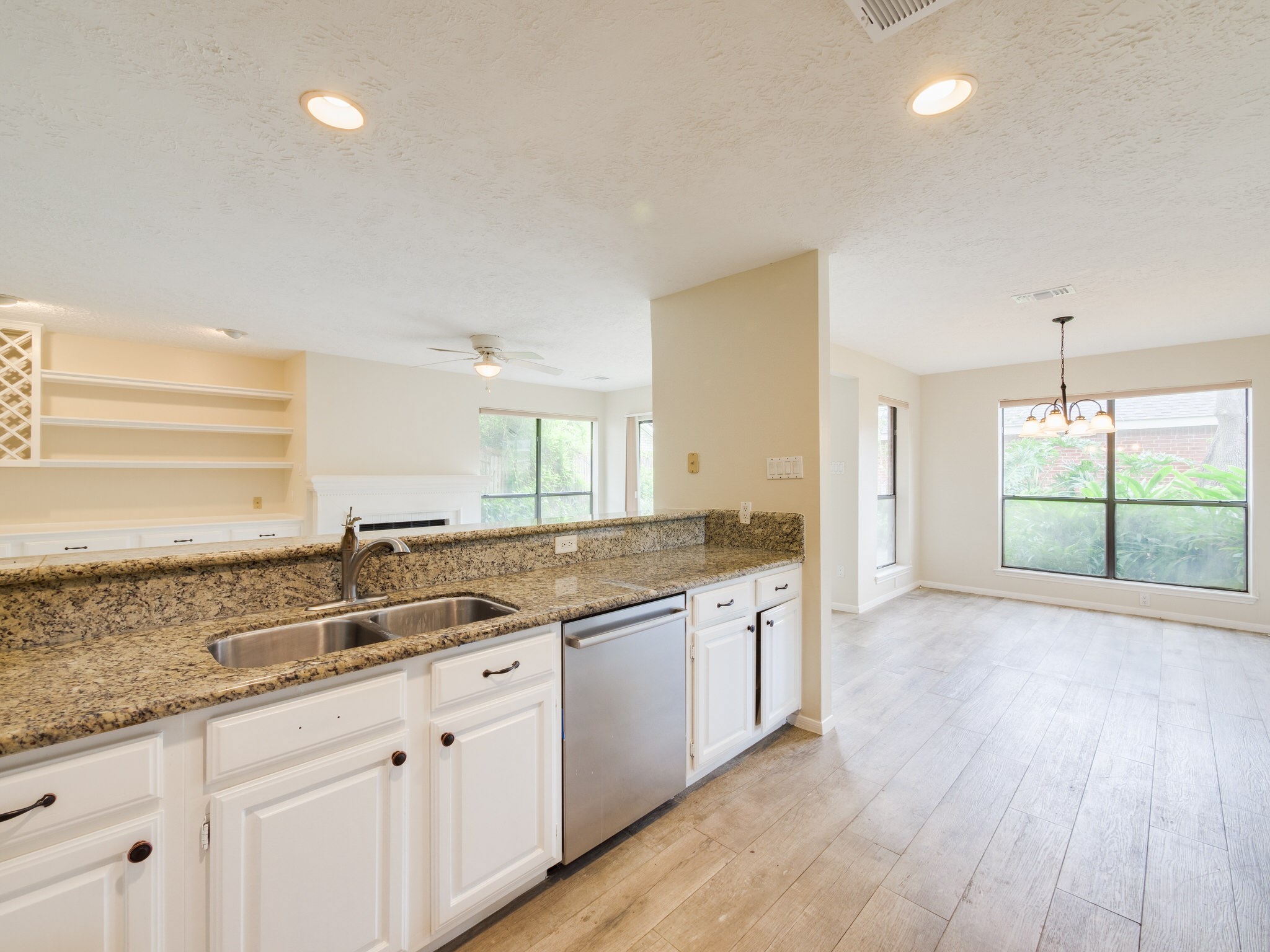 14214 Withersdale Drive Property Photo 4