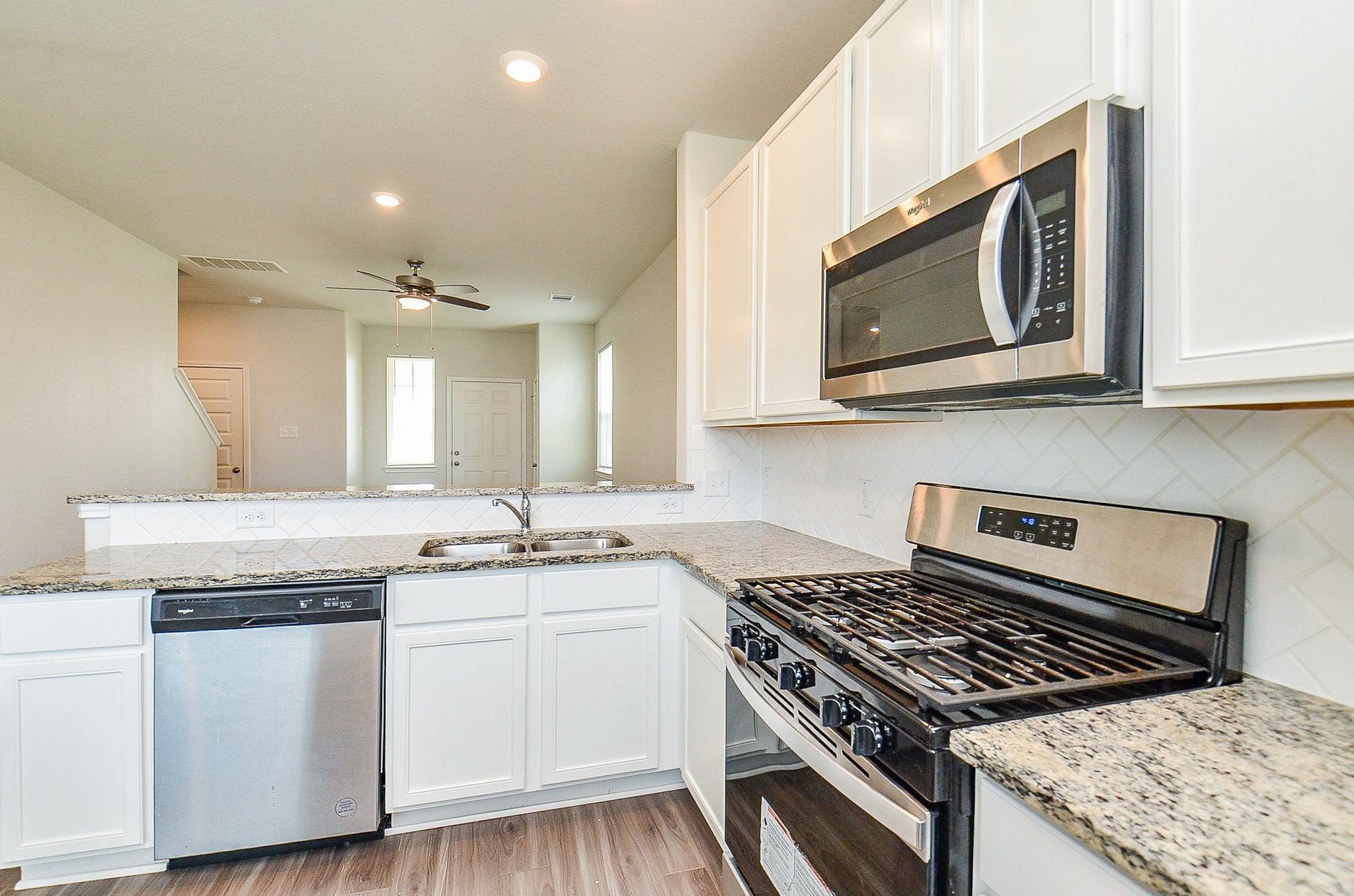3911 Giorgio Pastel Place Property Photo 7