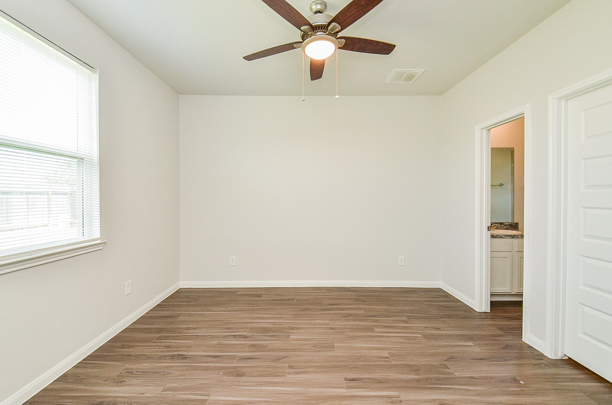 3911 Giorgio Pastel Place Property Photo 8