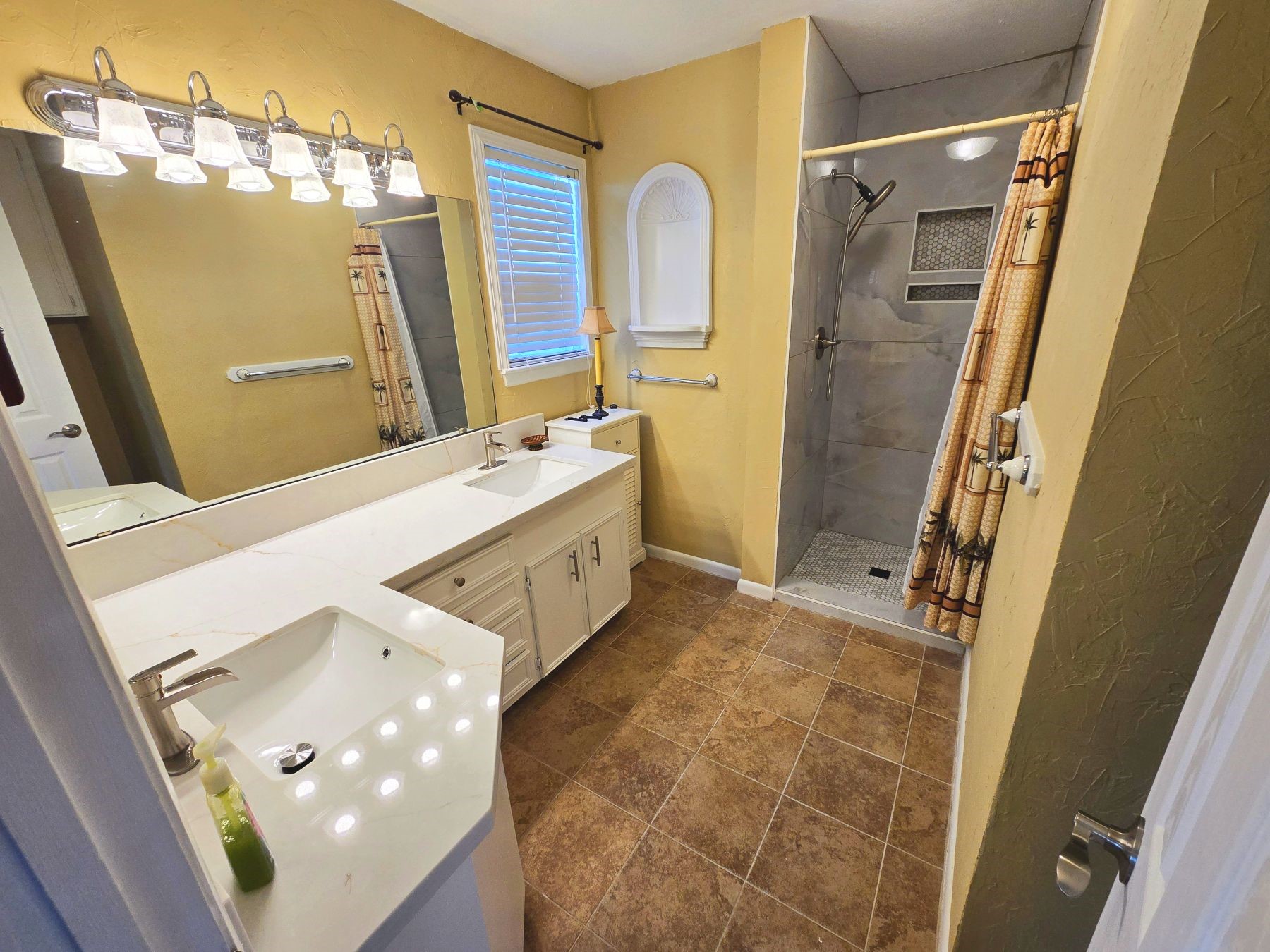 1 N Pelican Street Property Photo 25