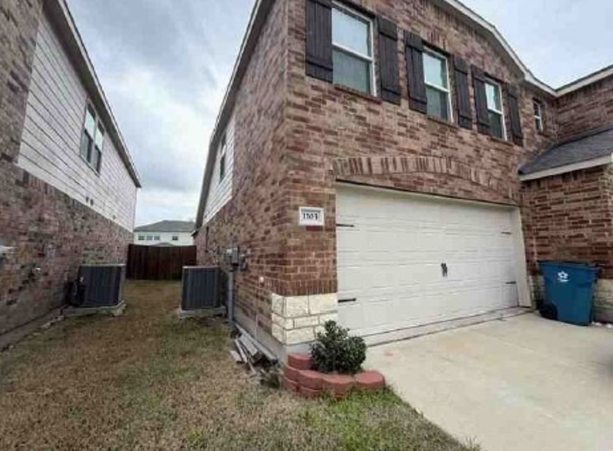 1103 Brazoria Road Property Photo 2