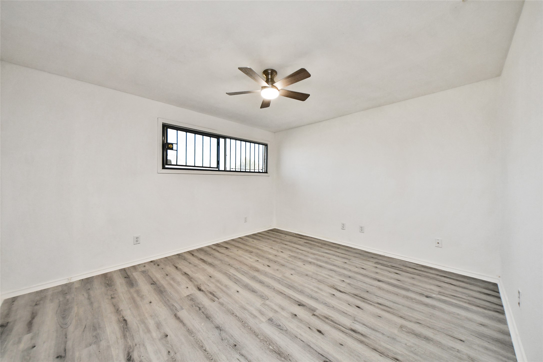 3727 Prudence Drive Property Photo 5