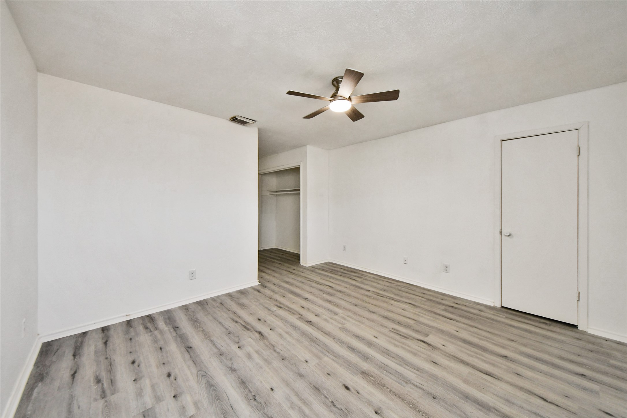 3727 Prudence Drive Property Photo 7