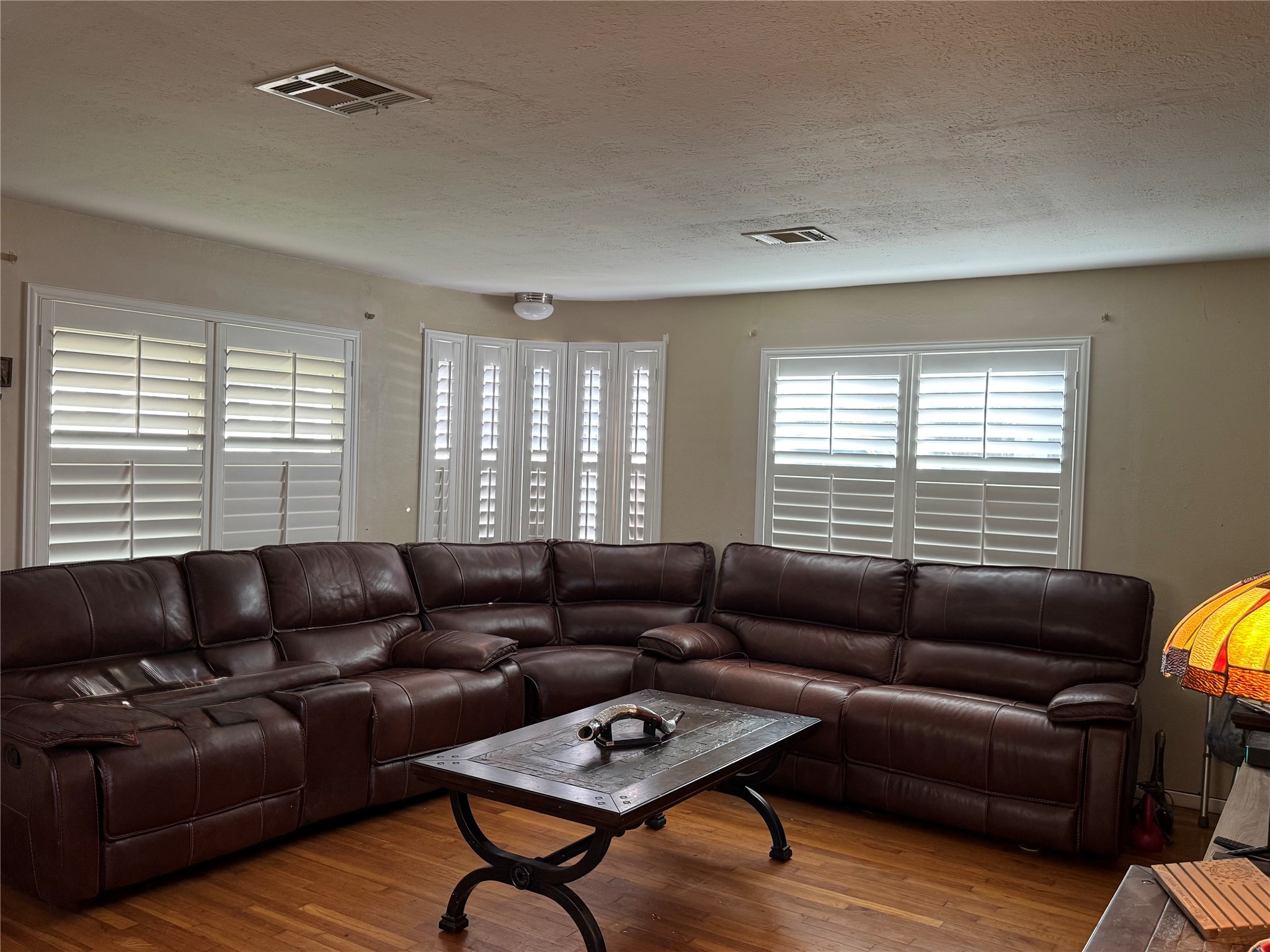 703 E Walker Street Property Photo