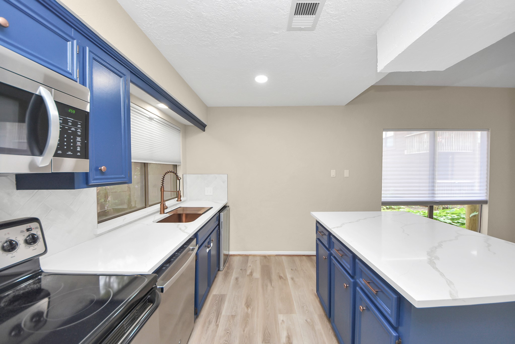651 Davis Road Property Photo 1