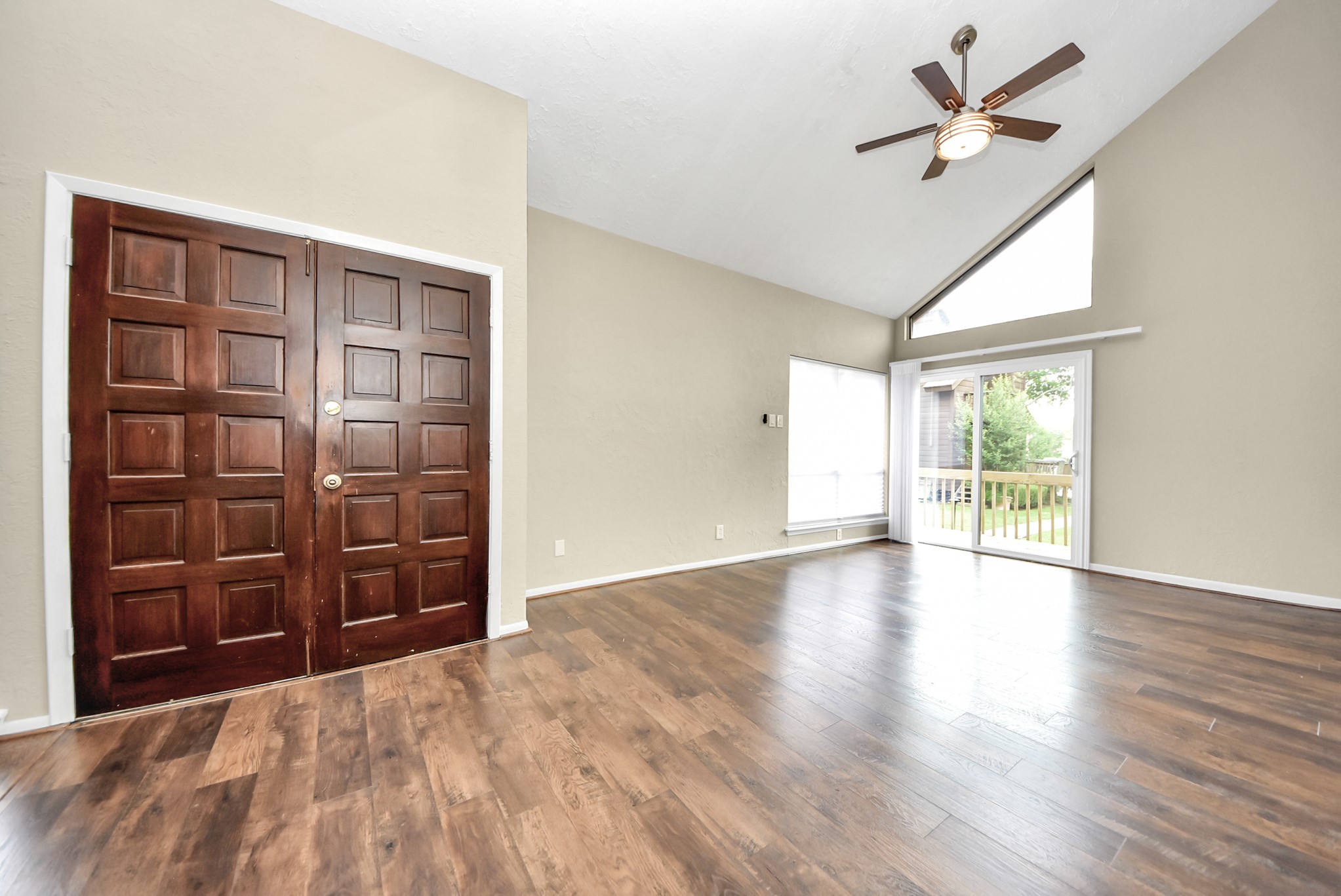651 Davis Road Property Photo 17
