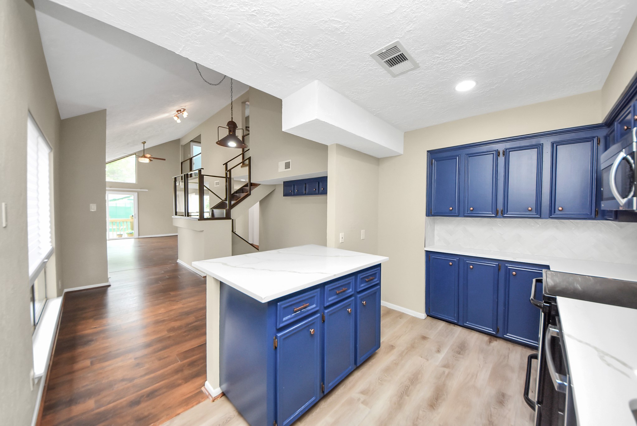 651 Davis Road Property Photo 23