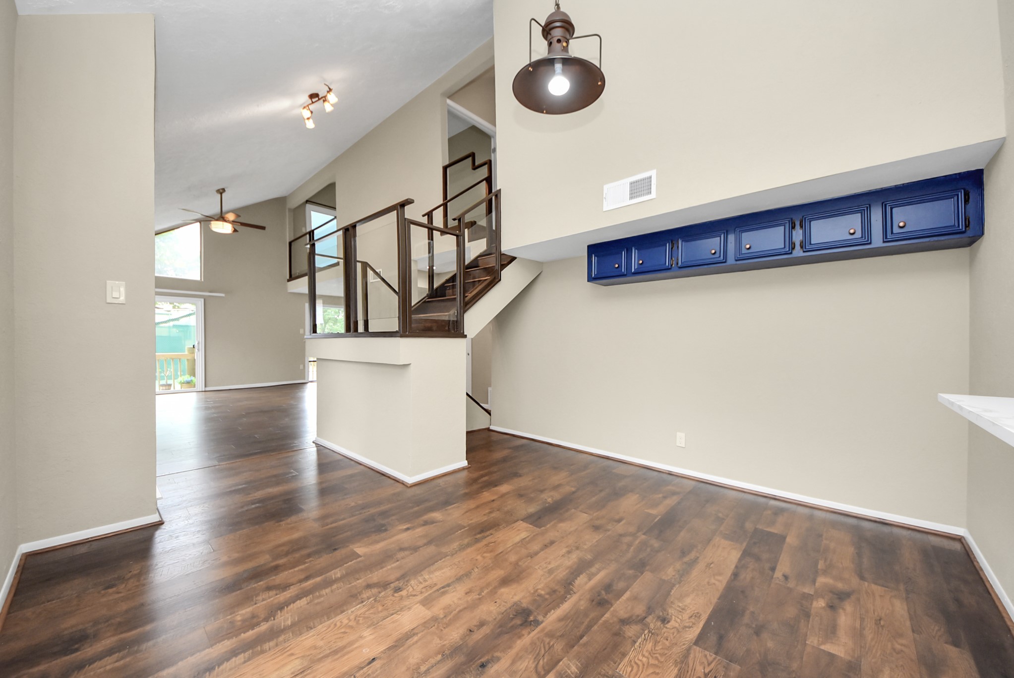 651 Davis Road Property Photo 24