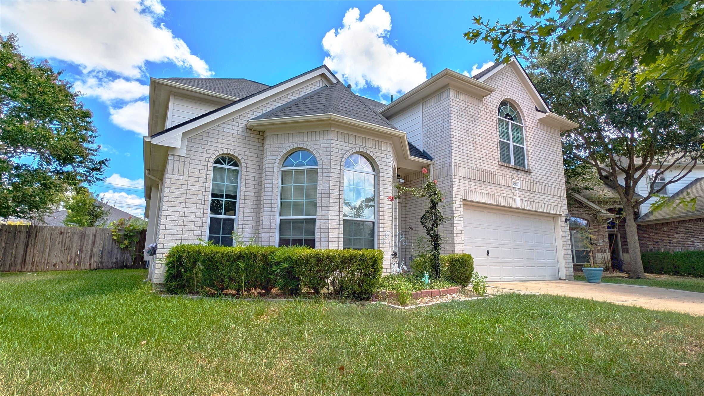 9502 Curry Landing Drive Property Photo 1